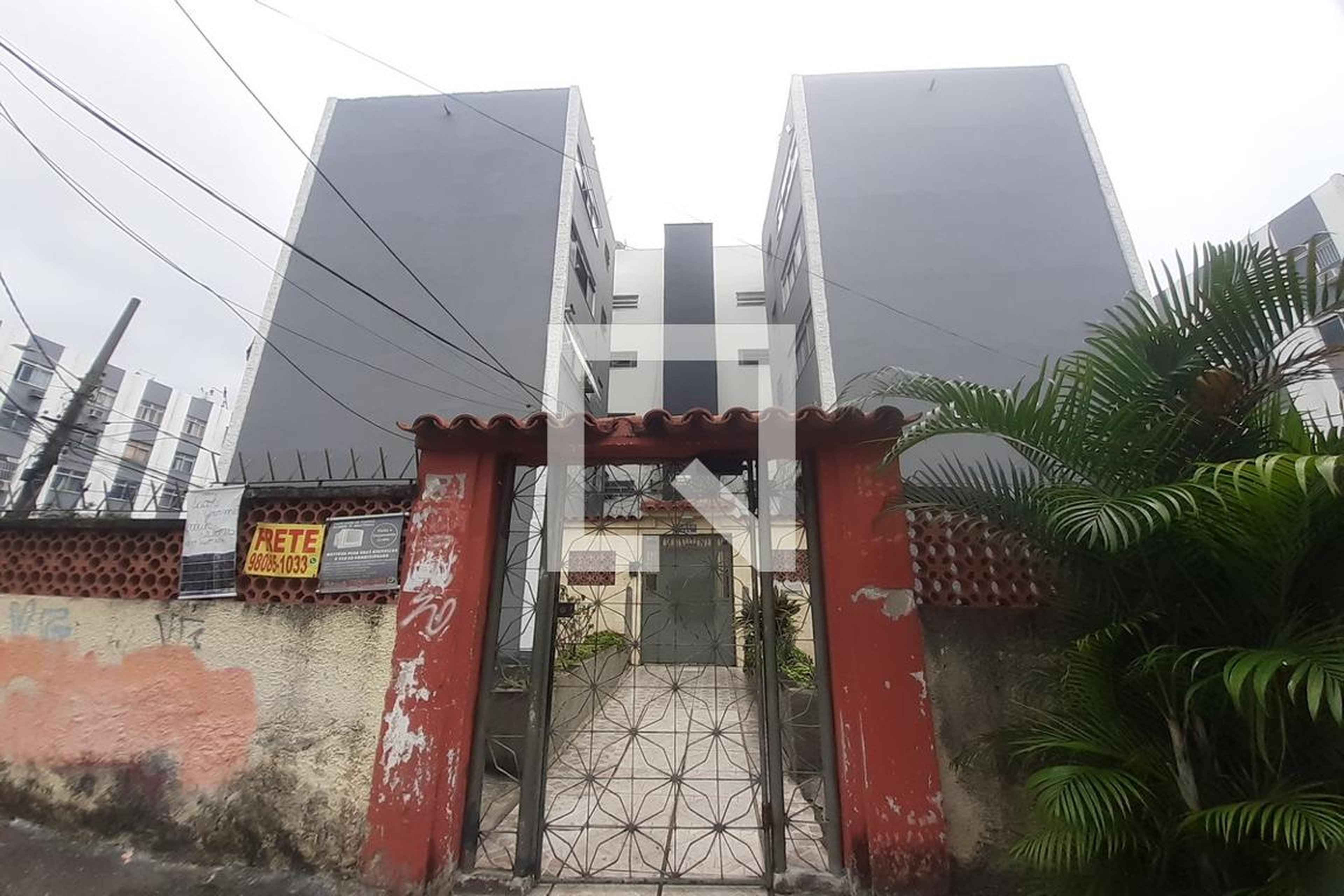 Fachada Condomínio em Rua Lagoa Redonda, 486