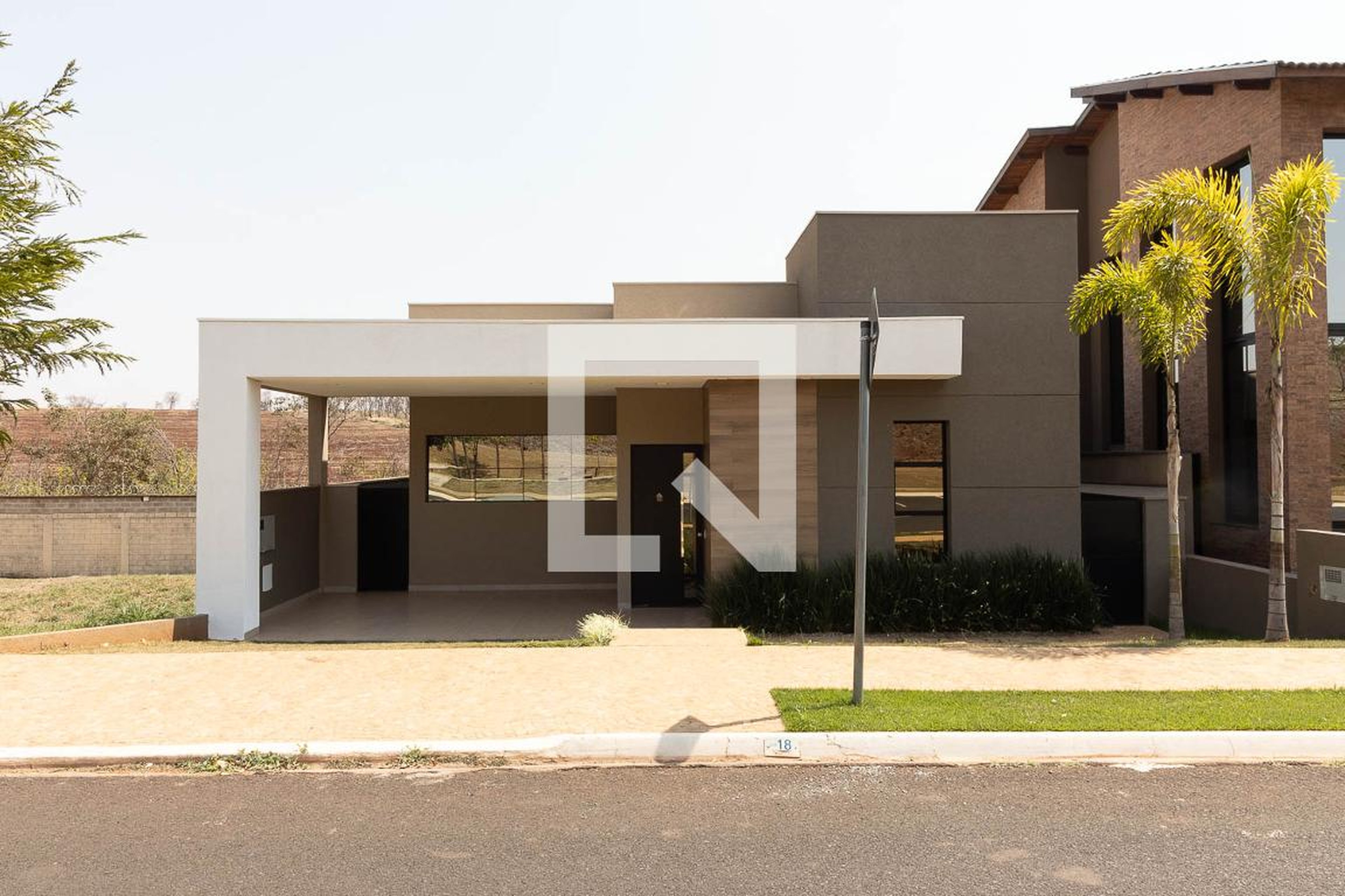 Fachada Condomínio Terras de Siena