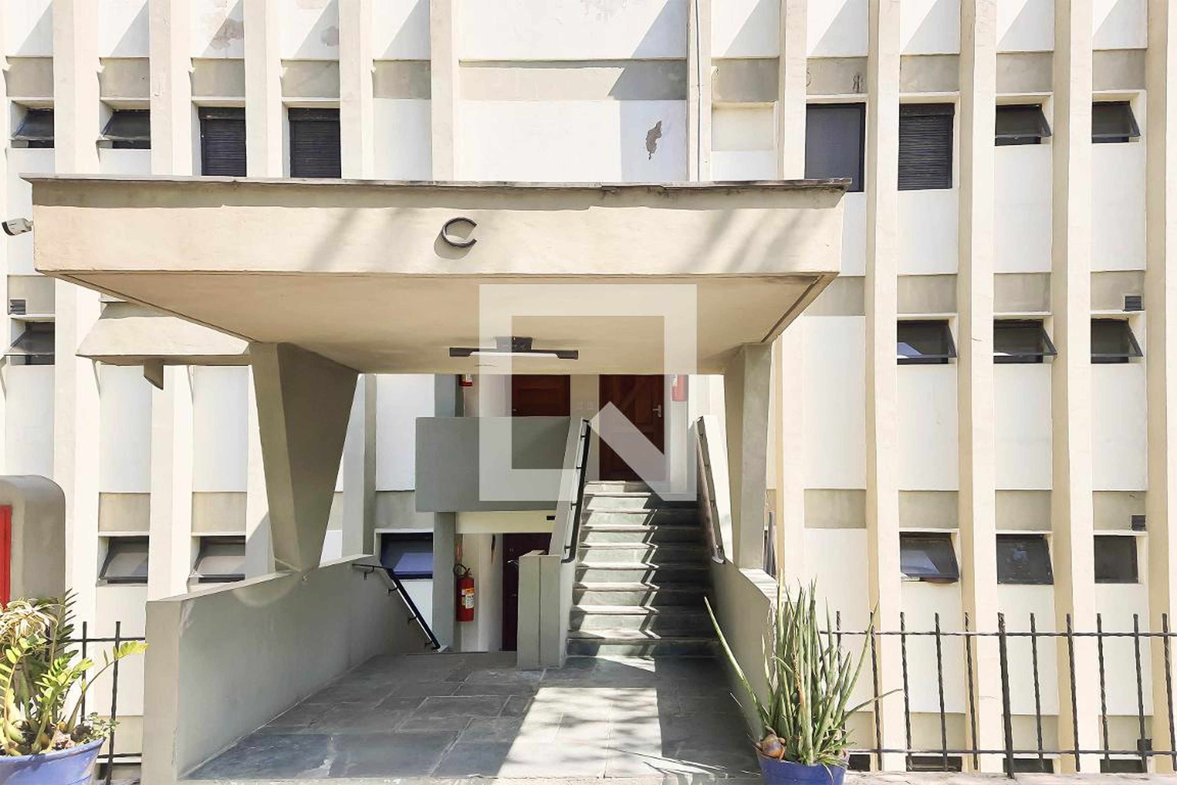 Fachada do Prédio Condomínio em Avenida Guadalajara, 1900