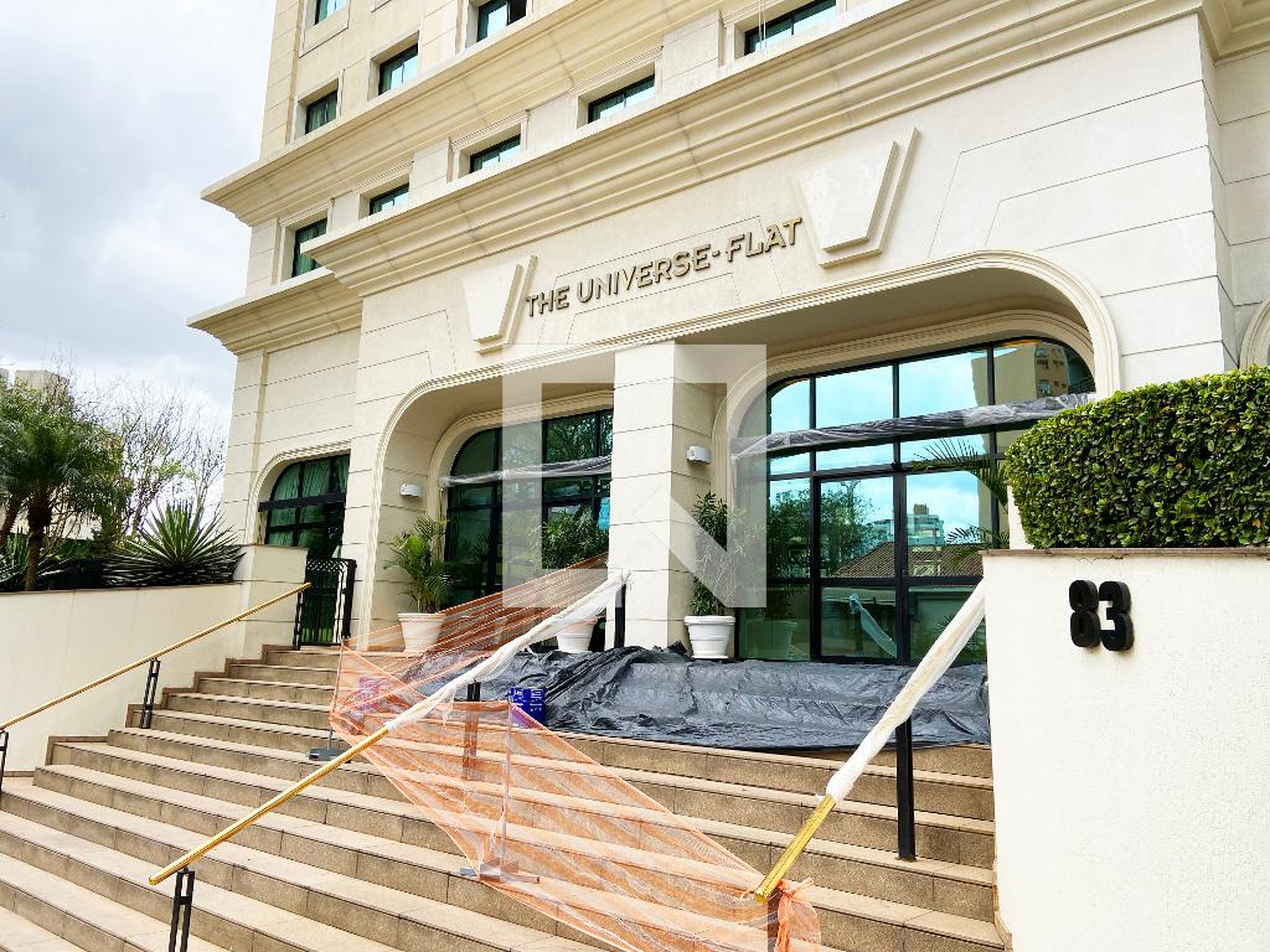 Fachada do Condomínio Condomínio The Universe Flat