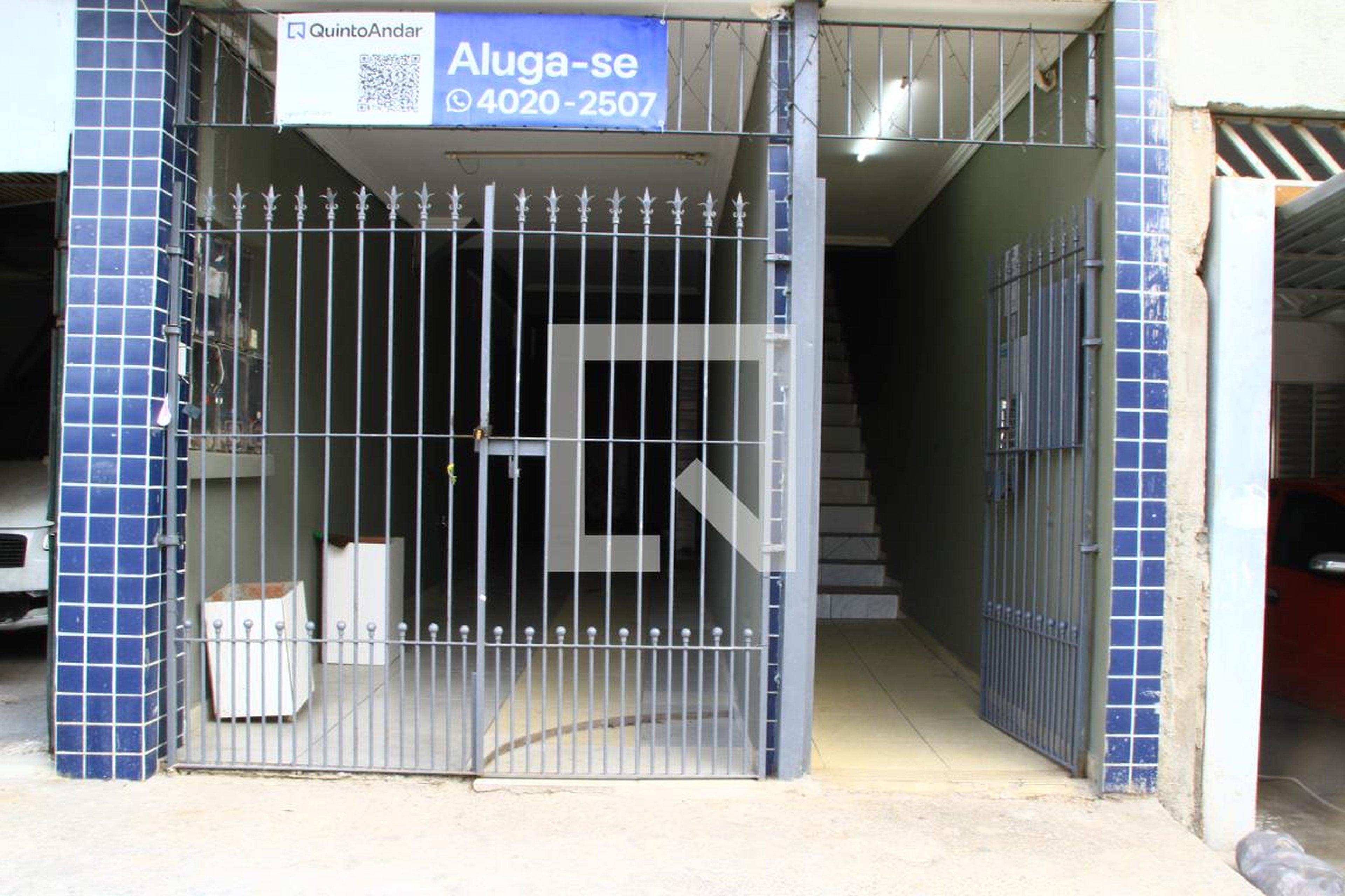 Fachada Condomínio em Rua Serra do Panati, 500