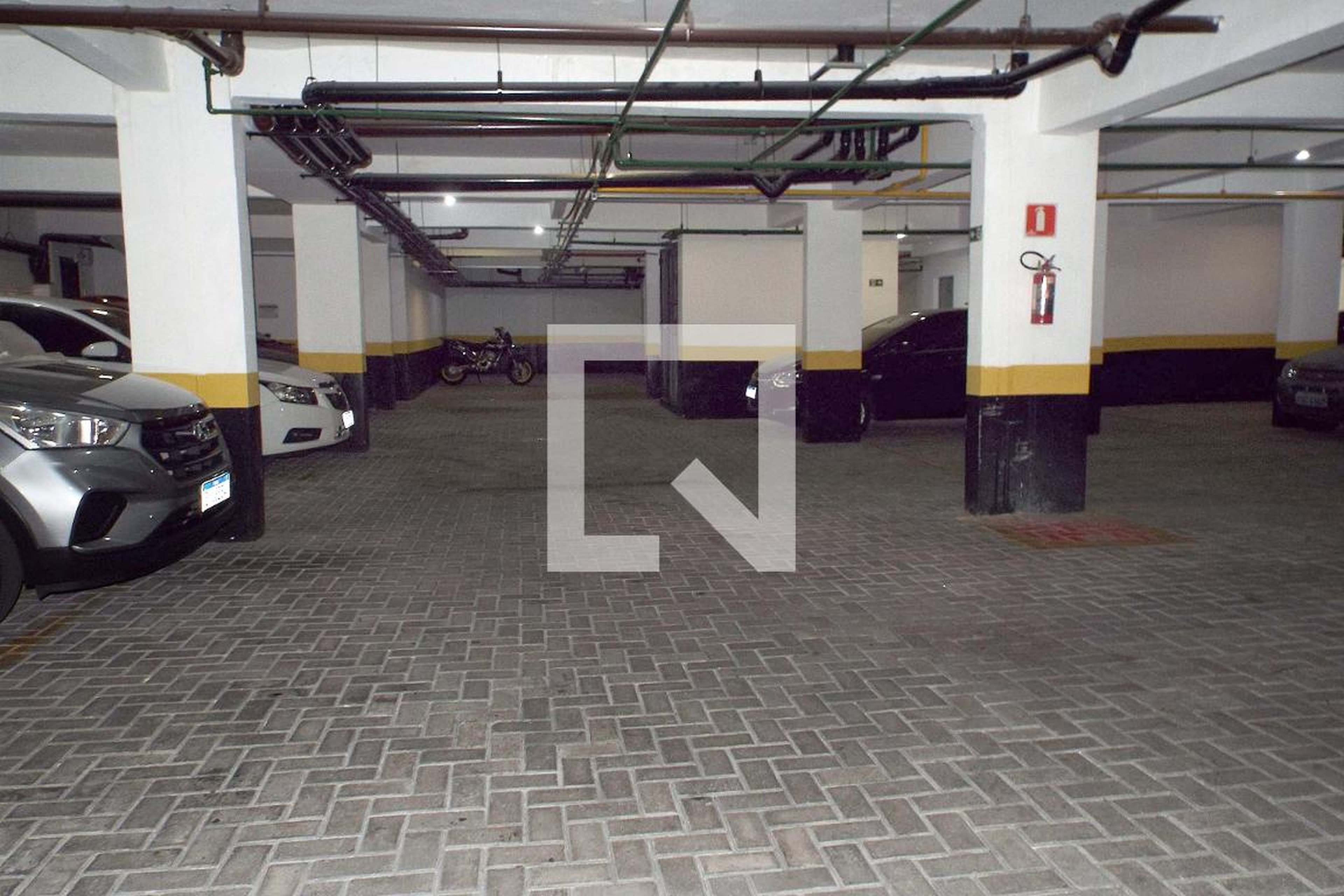 Estacionamento - Jardins da Vila