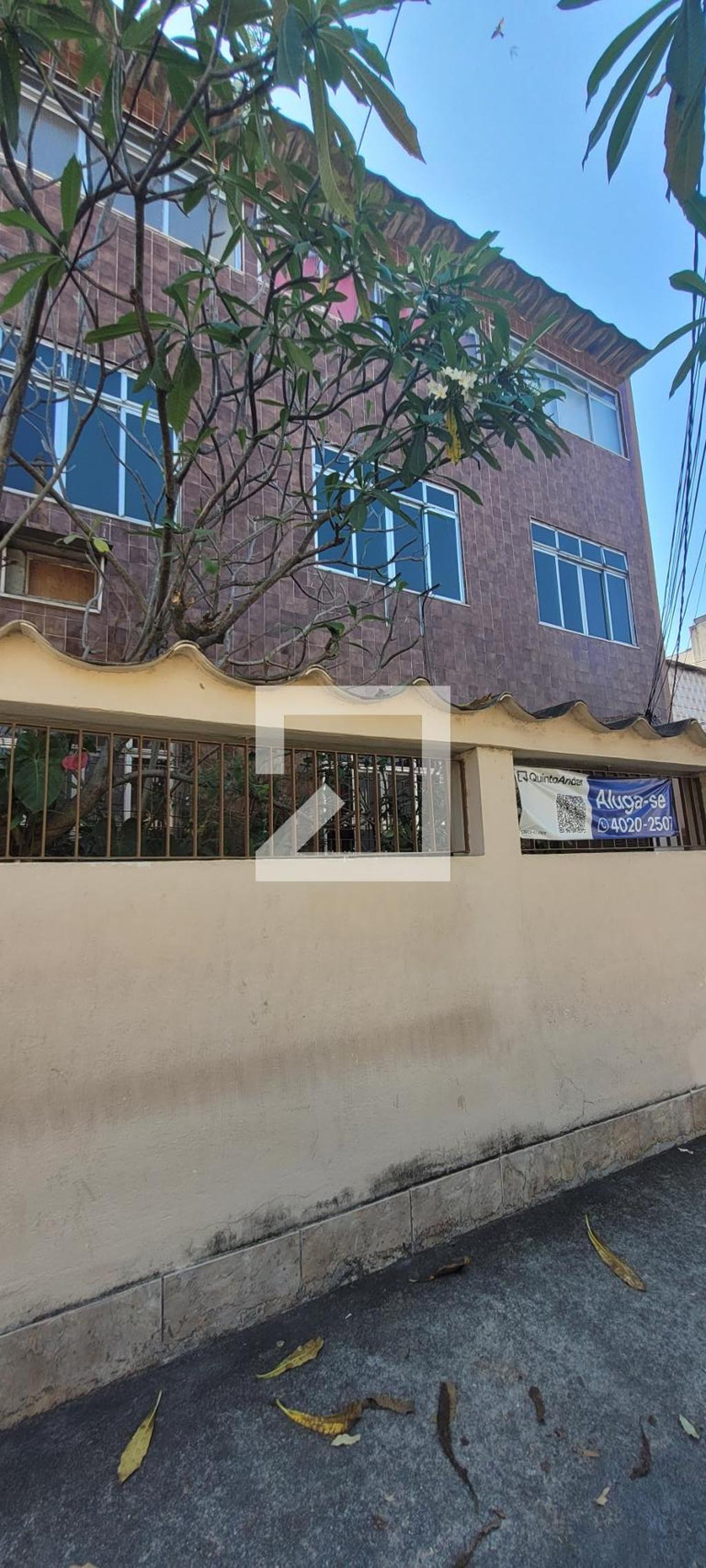 Fachada Condomínio em Rua Richard Straus, 151