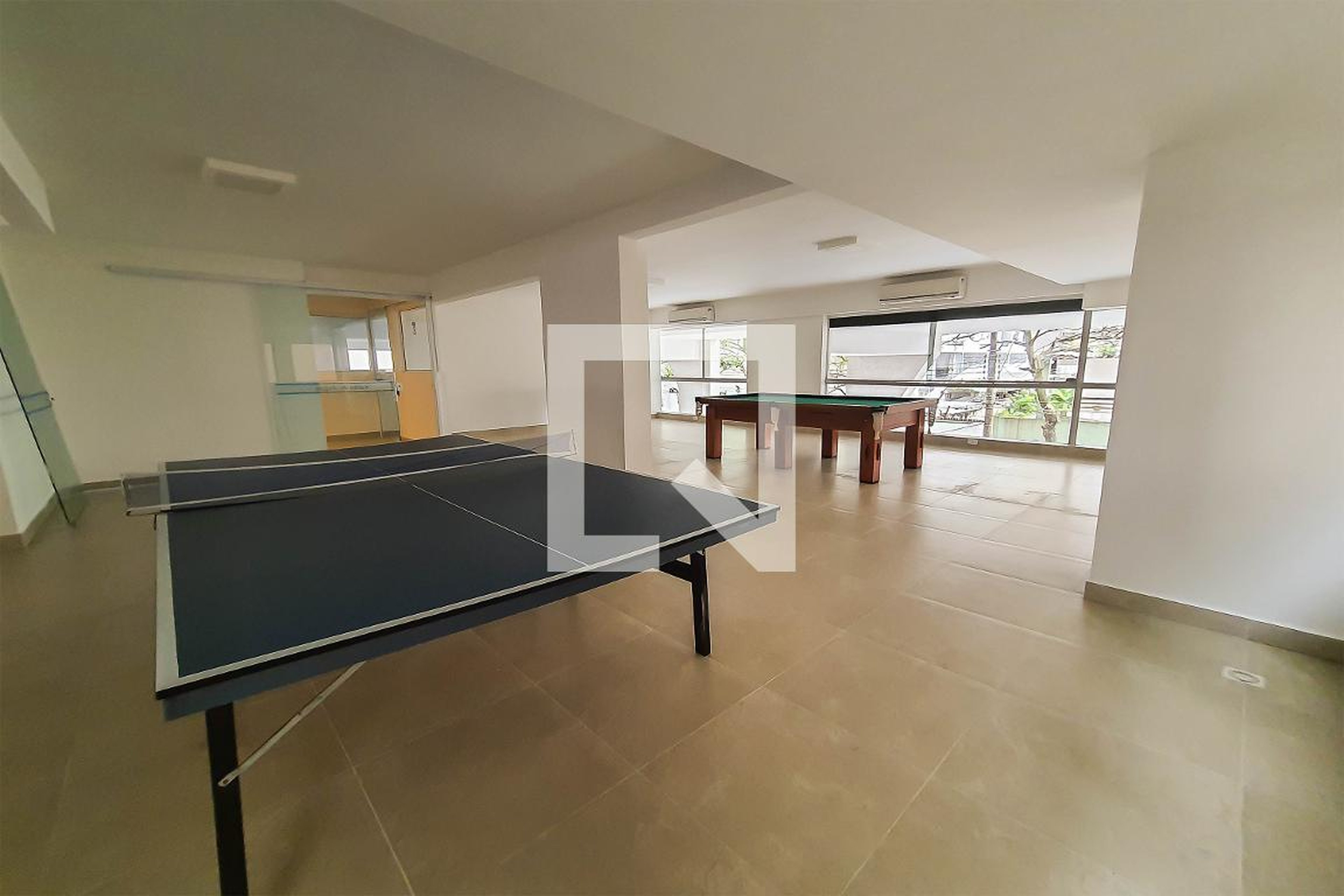 Salão de jogos - Flávia