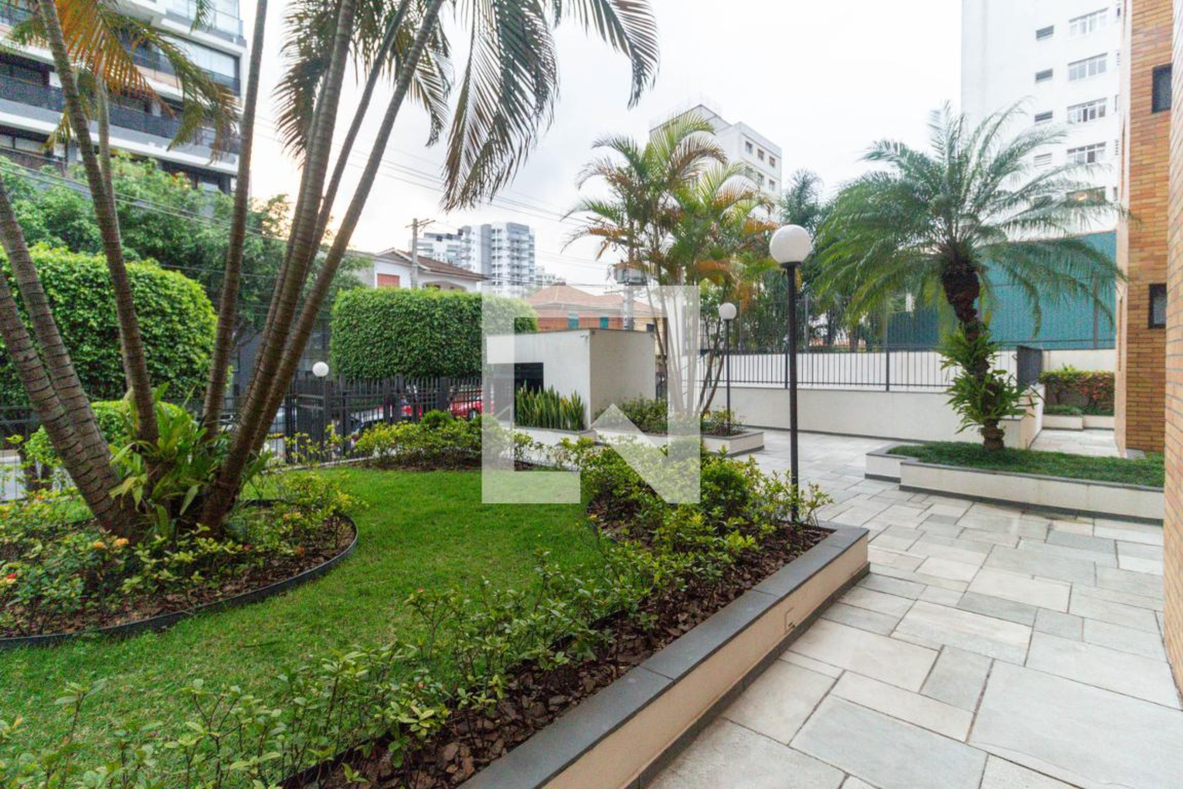 Entrada - Edifício Samambaia