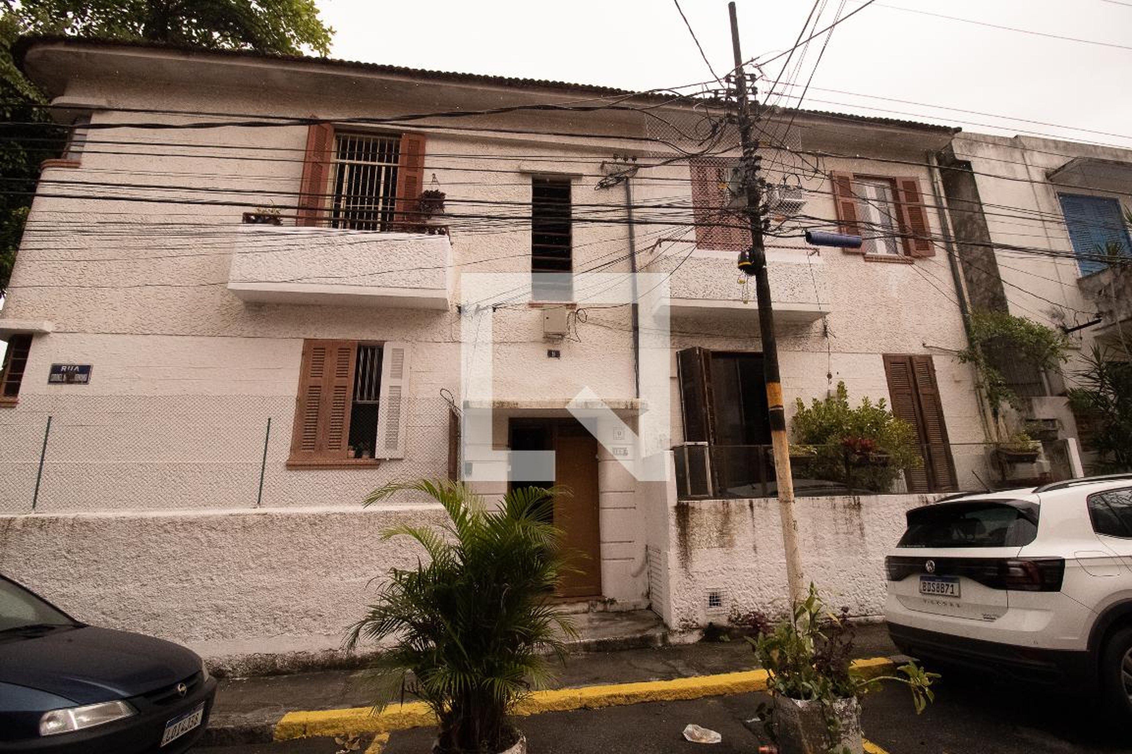 Fachada Condomínio em Rua Coronel Afonso Romano, 9