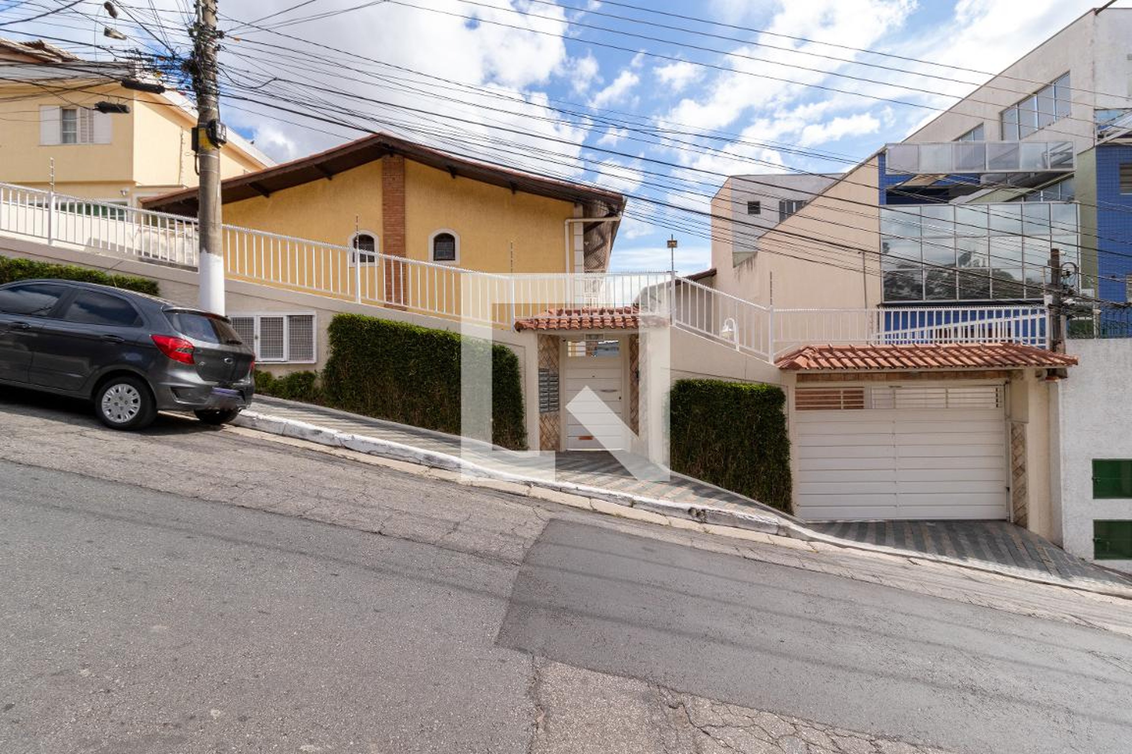 Fachada do Condomínio Condomínio Conjunto Residencial Araucária do Horto