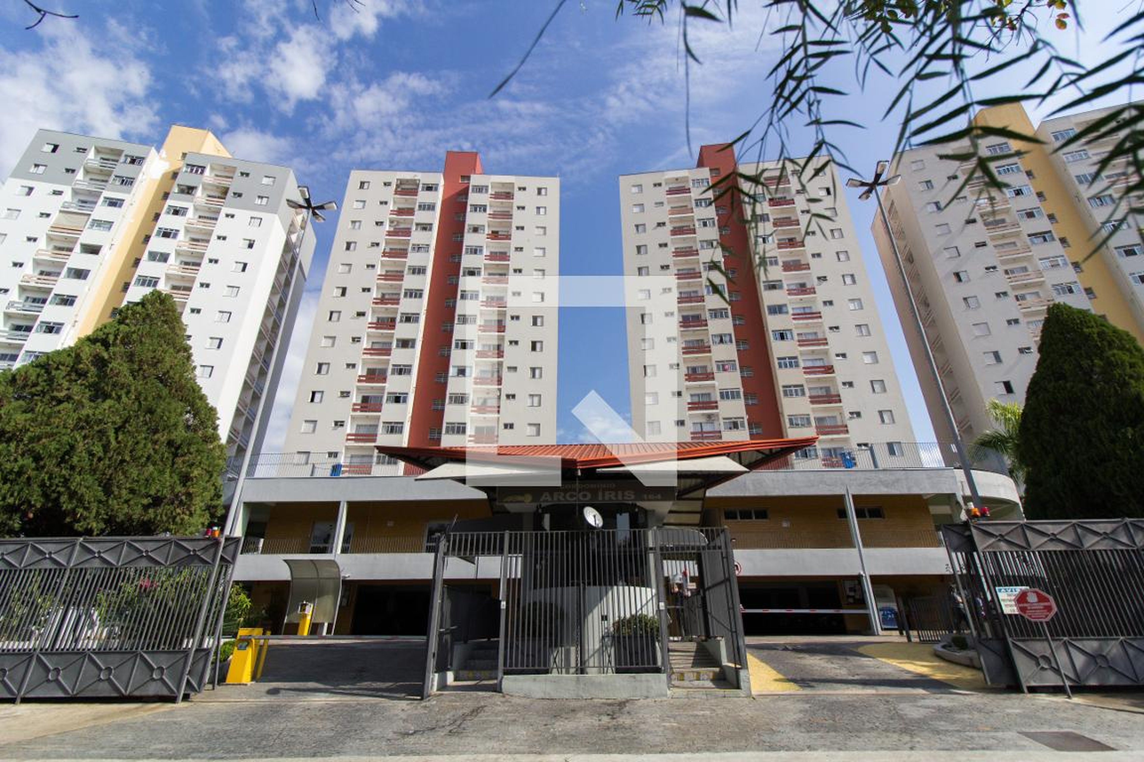 Fachada Condomínio Arco-Iris