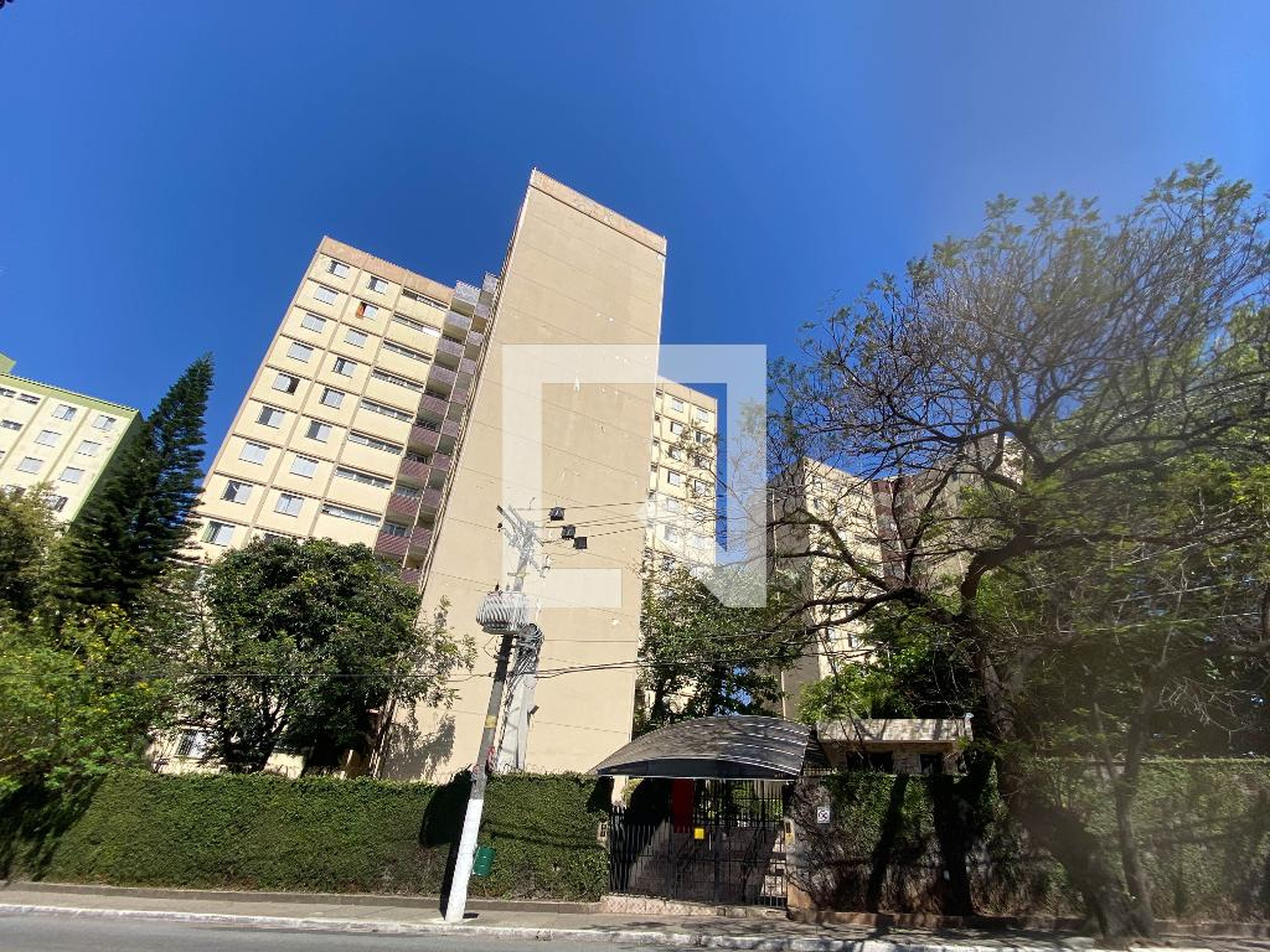 Fachada Condomínio em Avenida Engenheiro Caetano Álvares, 865