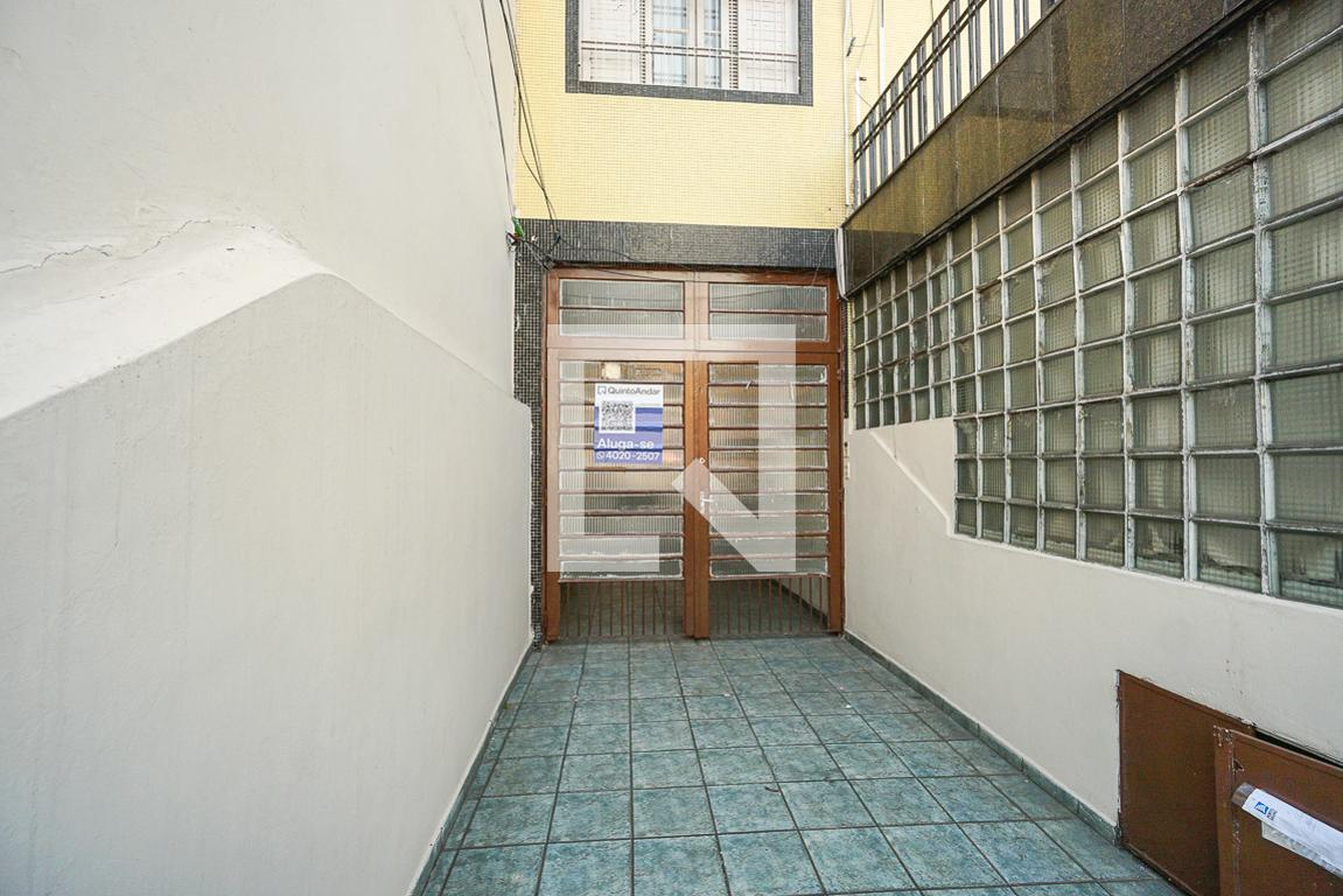 Fachada Condomínio em Rua Antônio Macedo, 41