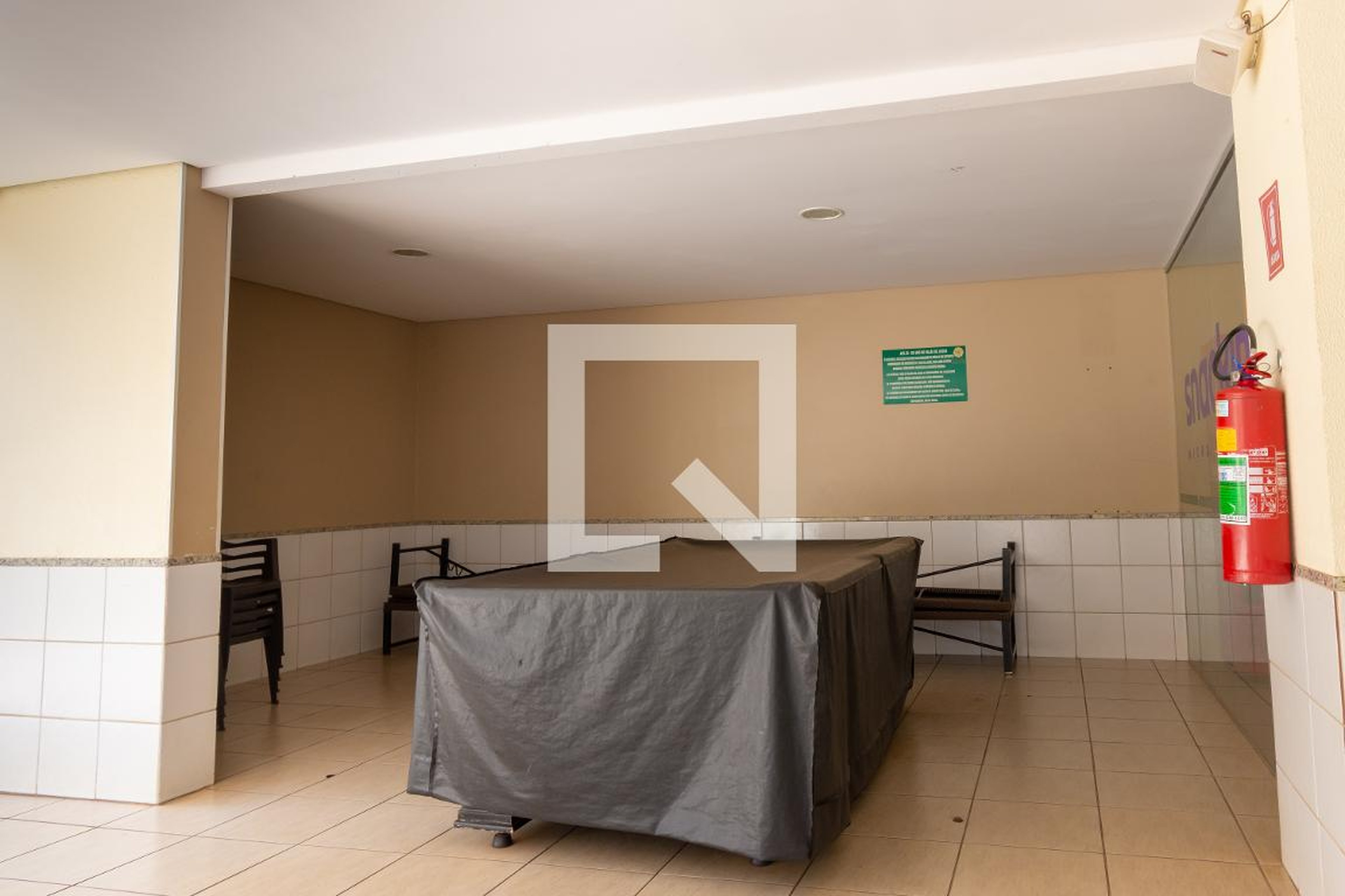 Sala de Jogos - Marfim