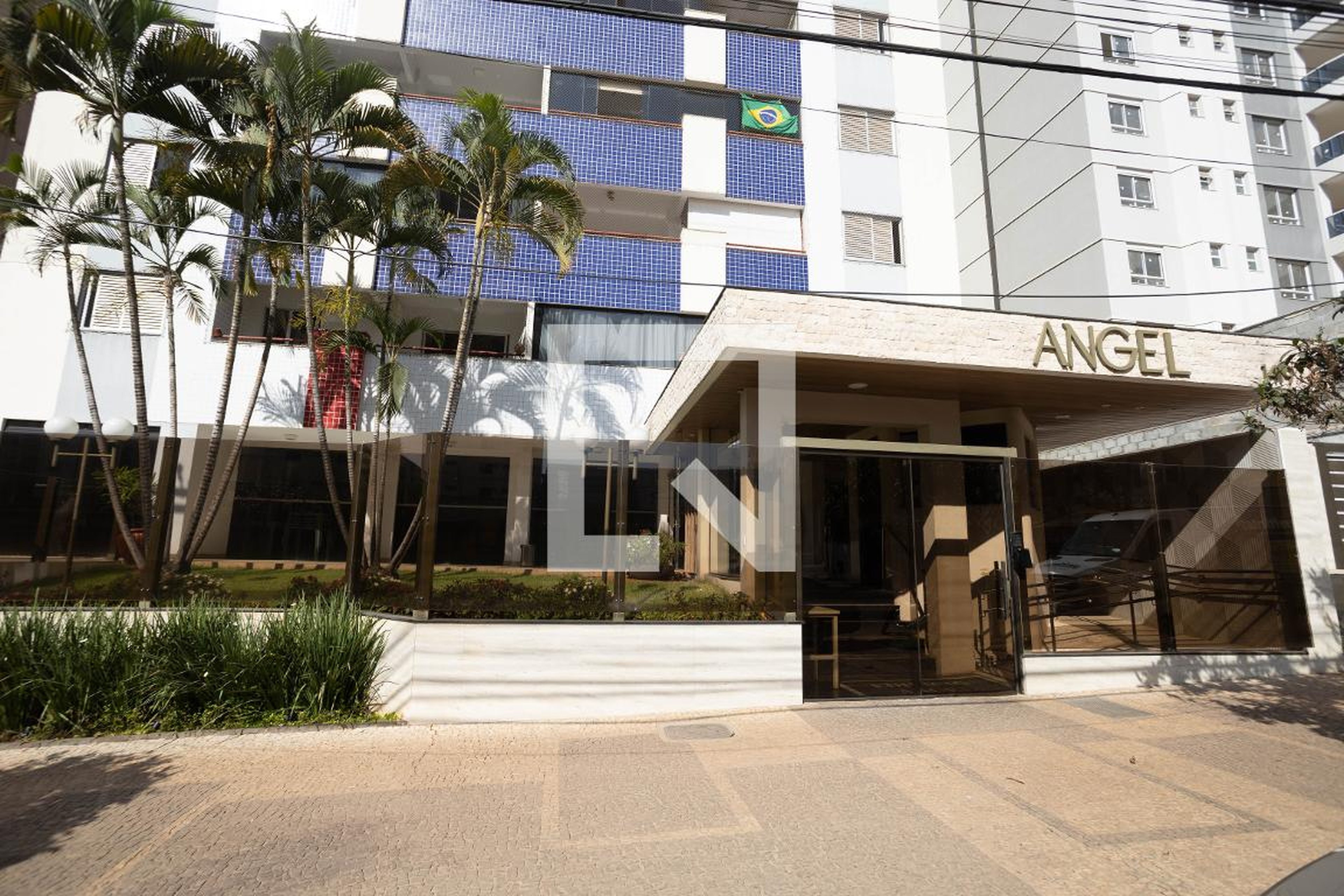 Fachada do Condomínio Edifício Residencial Angel