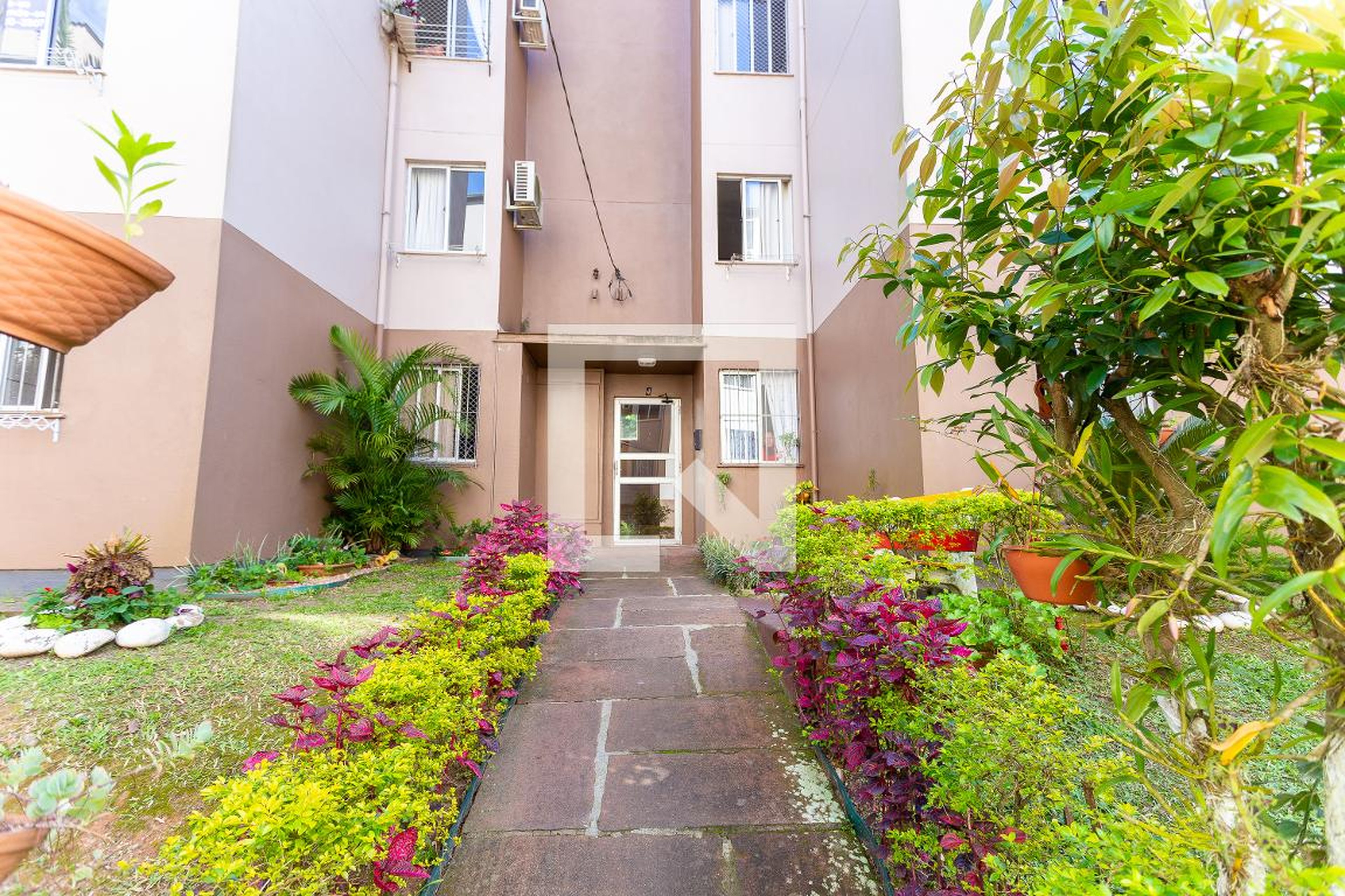 Entrada do prédio - Residencial Aurora