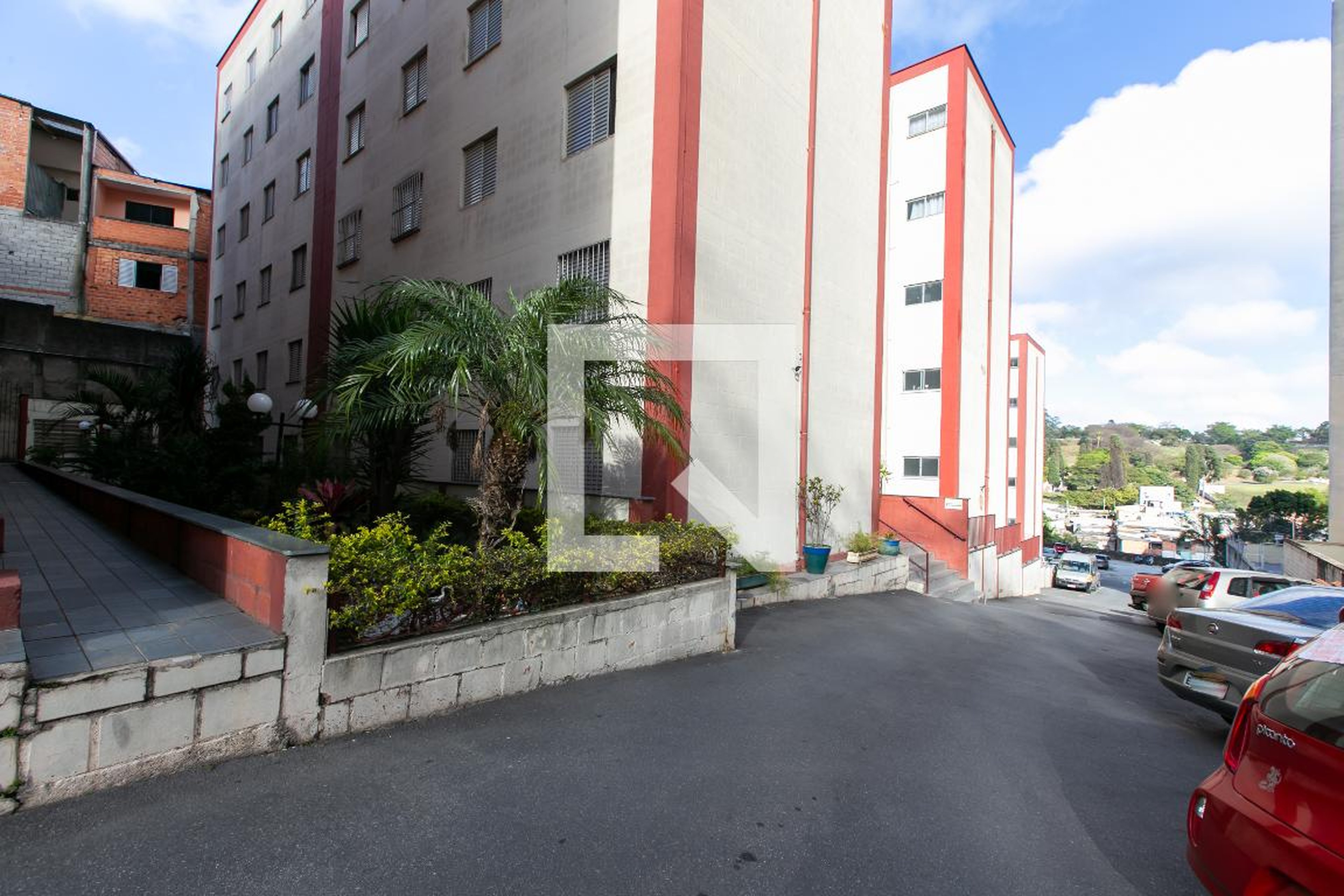 Condomínio - Violeta Lírio