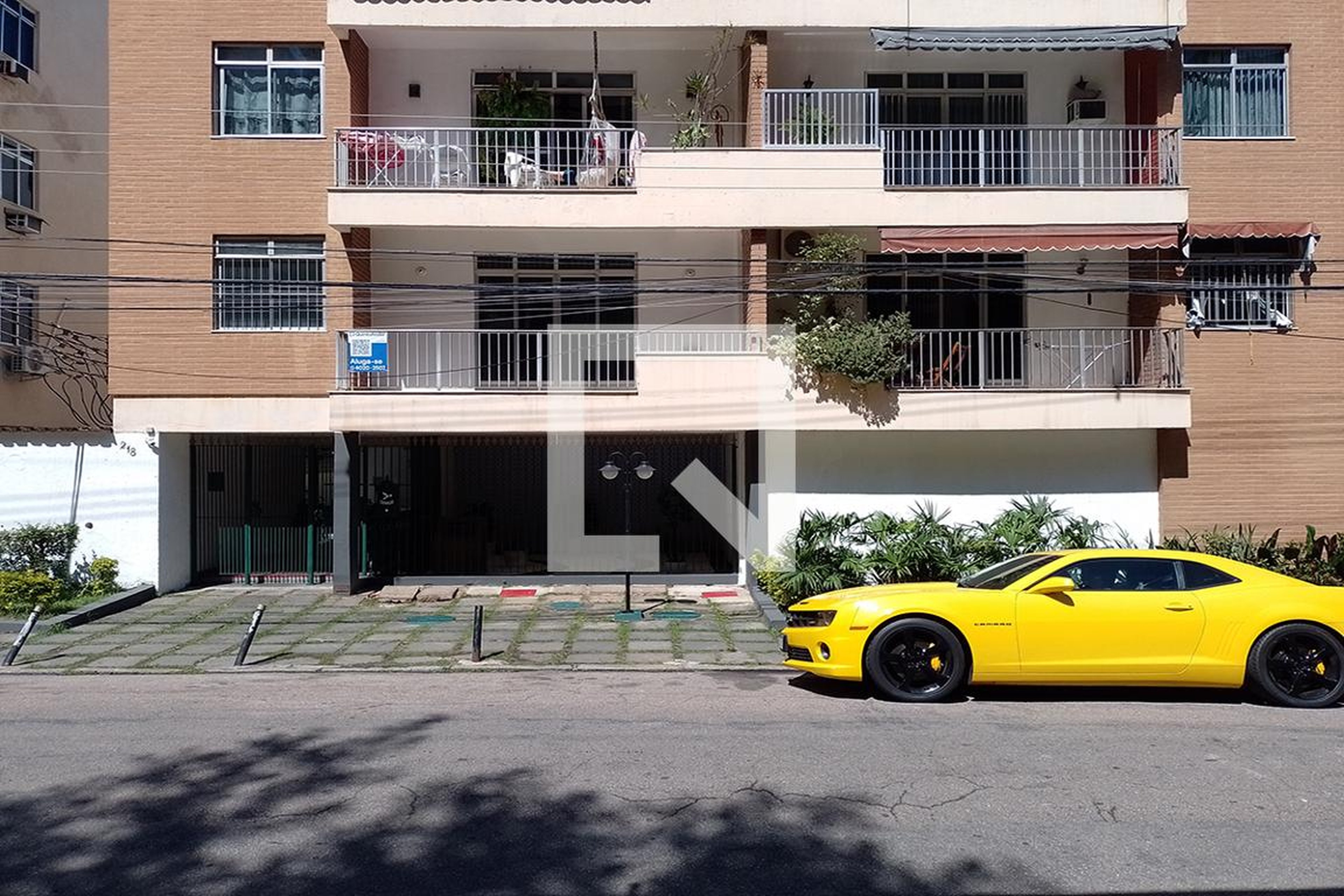 Fachada do Prédio Condomínio em Rua Monsenhor Magaldi, 218