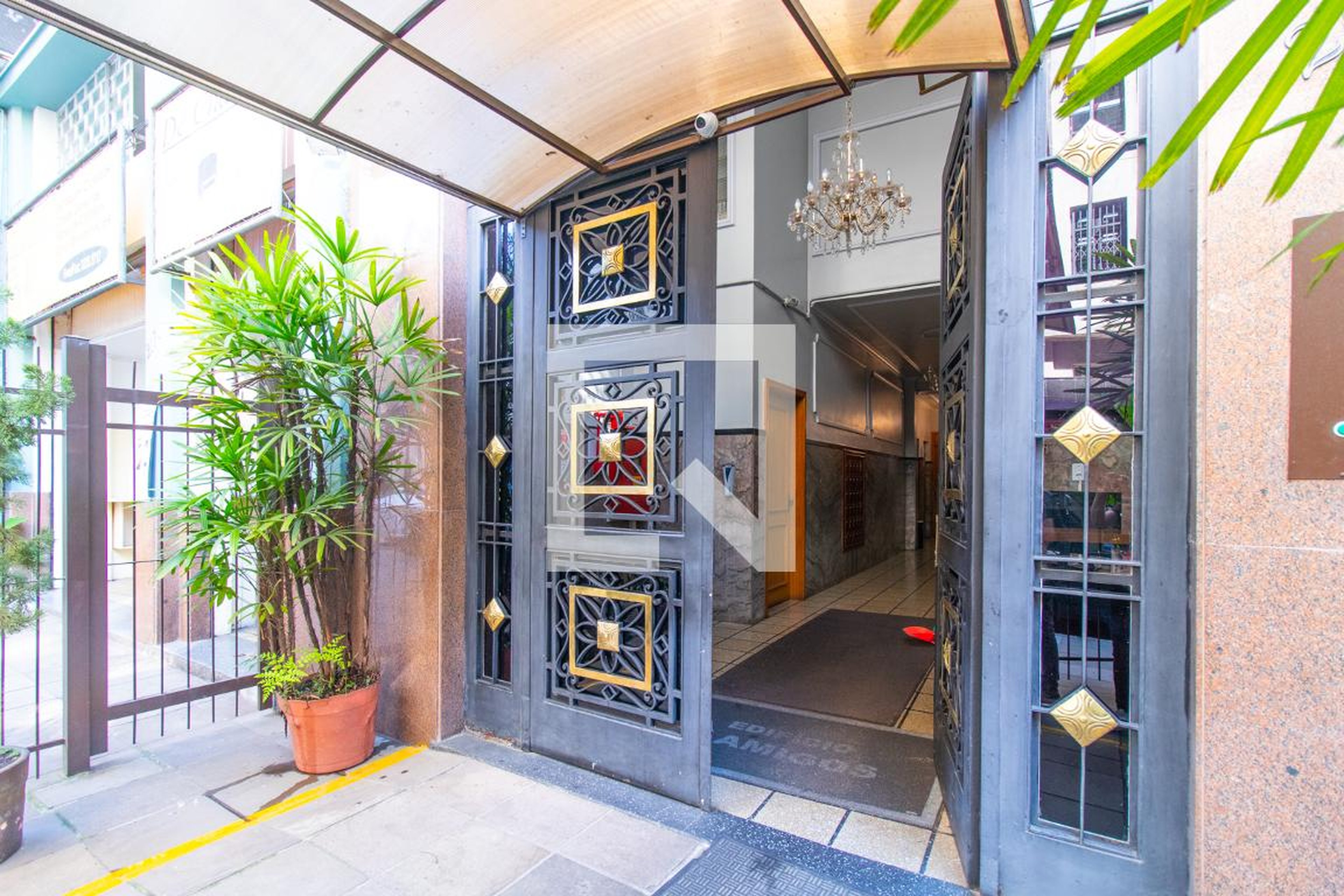 Entrada - Edifício Três Amigos