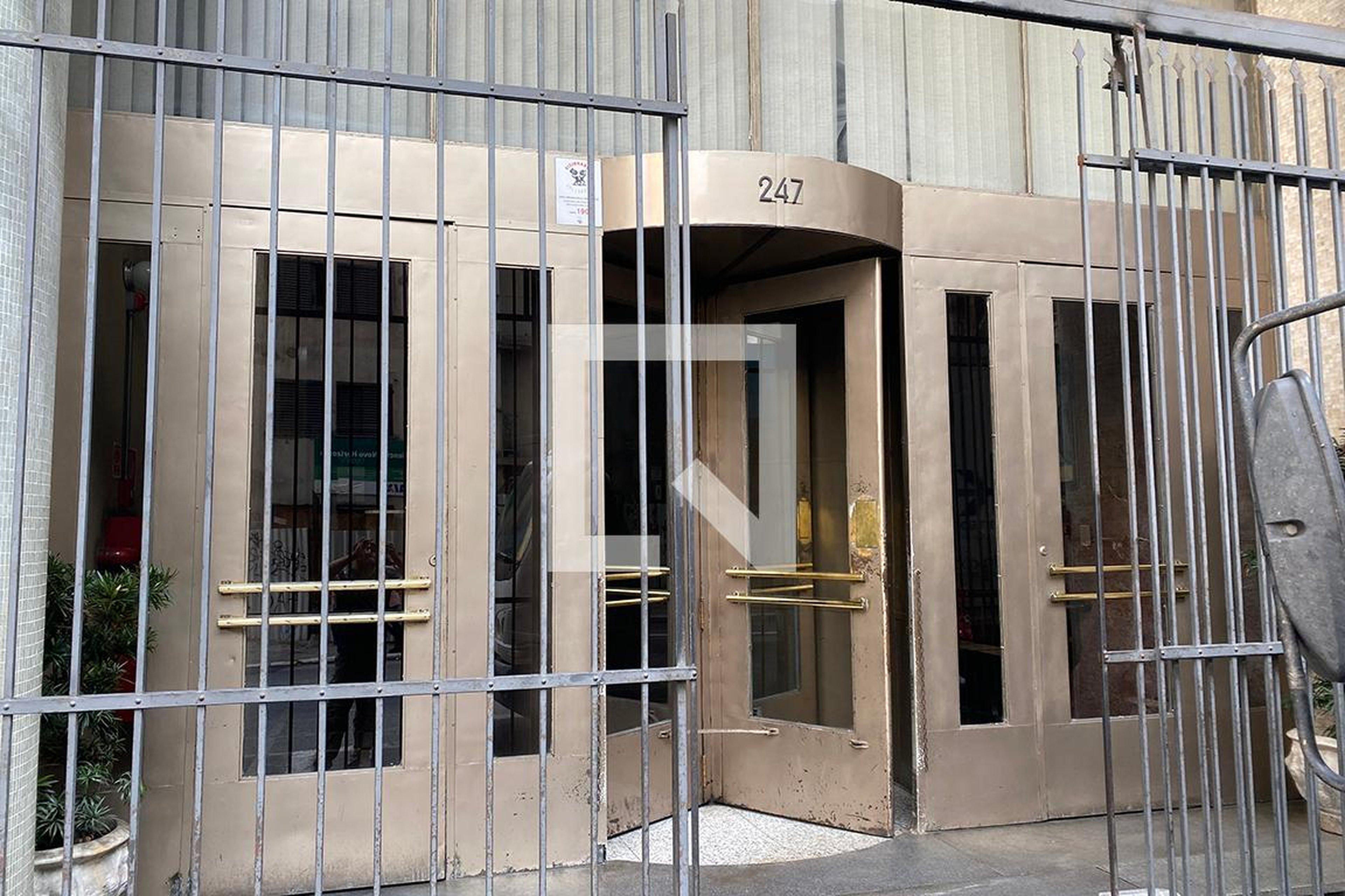 Fachada Condomínio em Avenida Paulista, 247