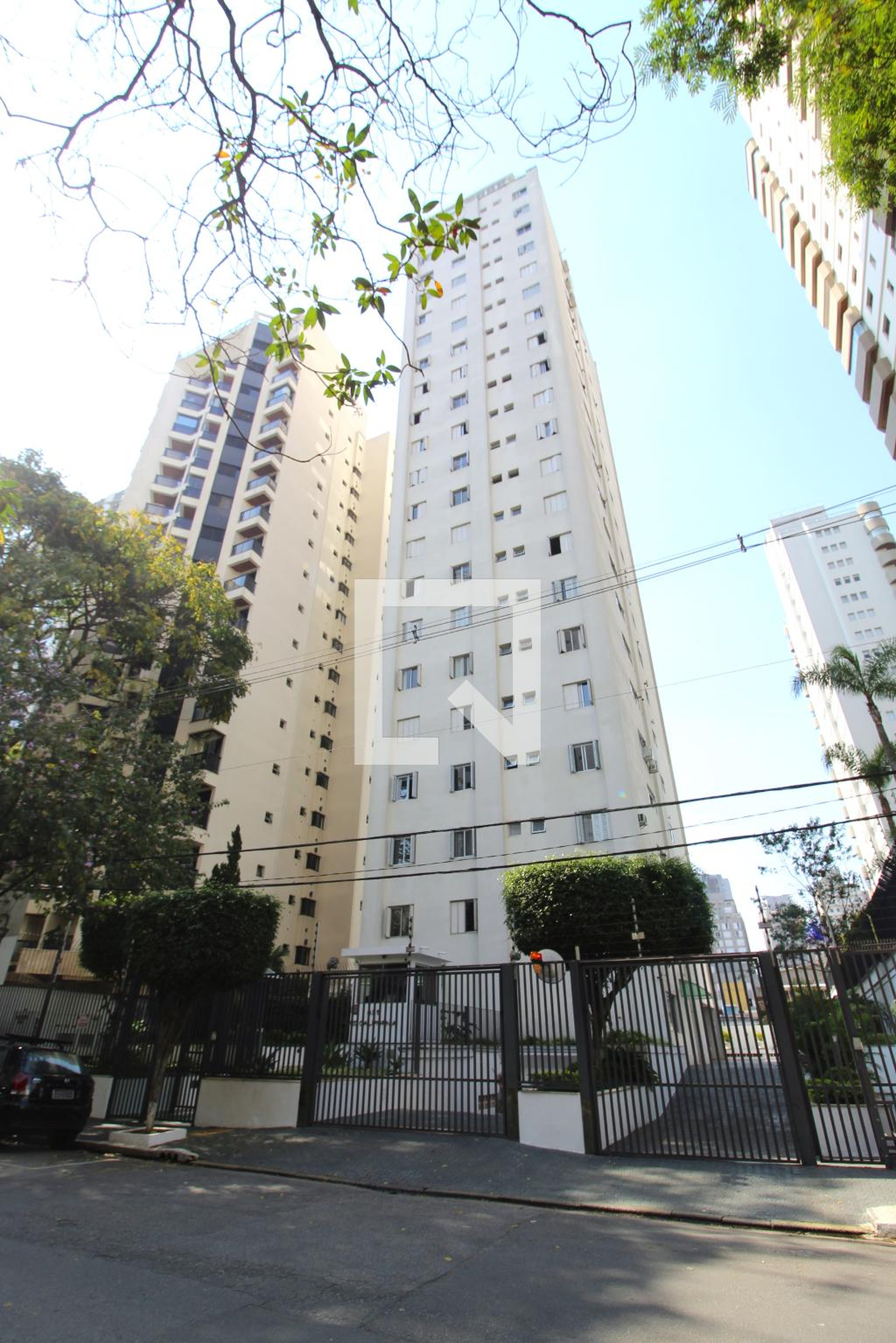 Fachada do Prédio Condomínio Califórnia