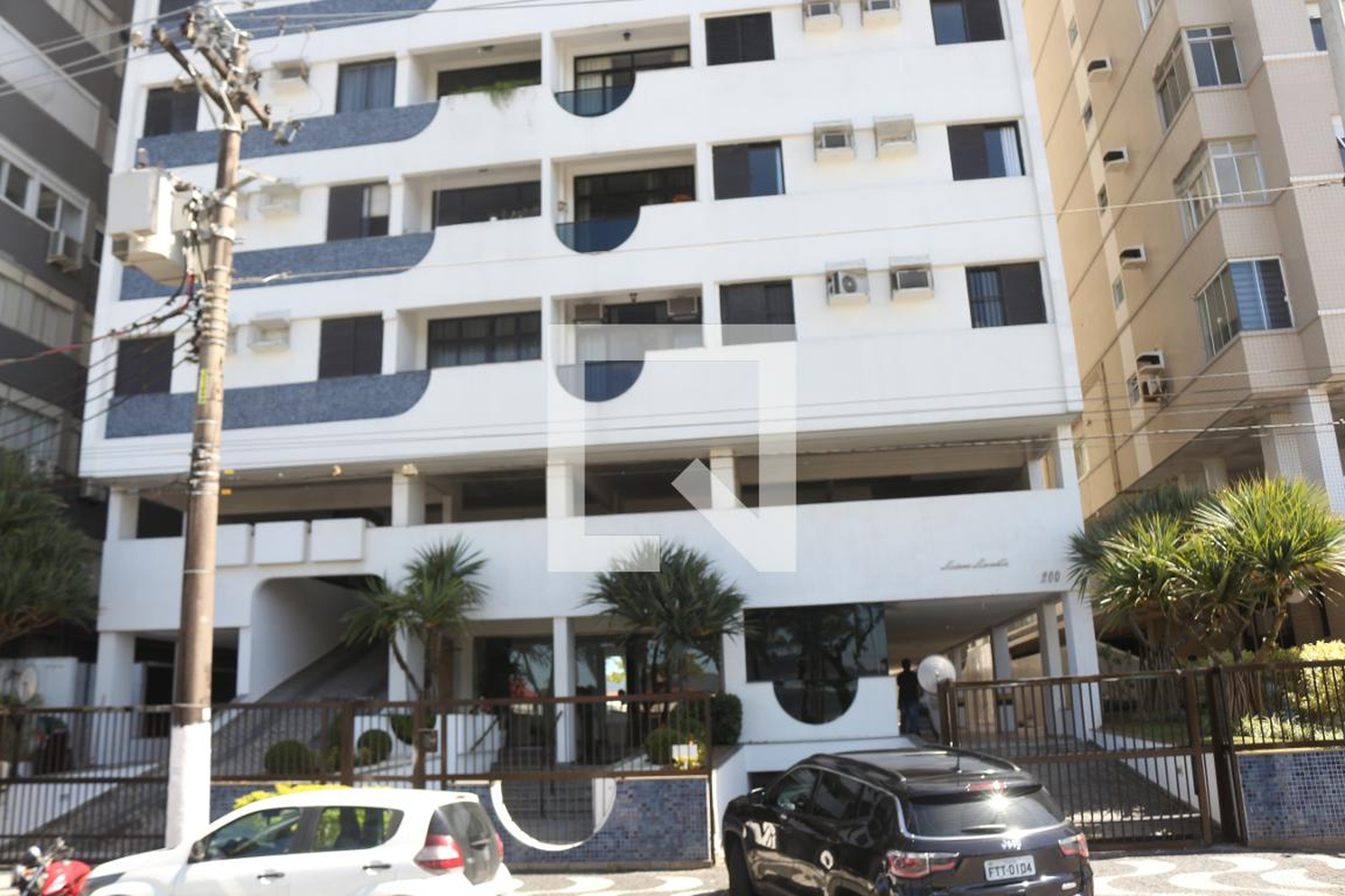 Fachada do Prédio Condomínio Maison Merville