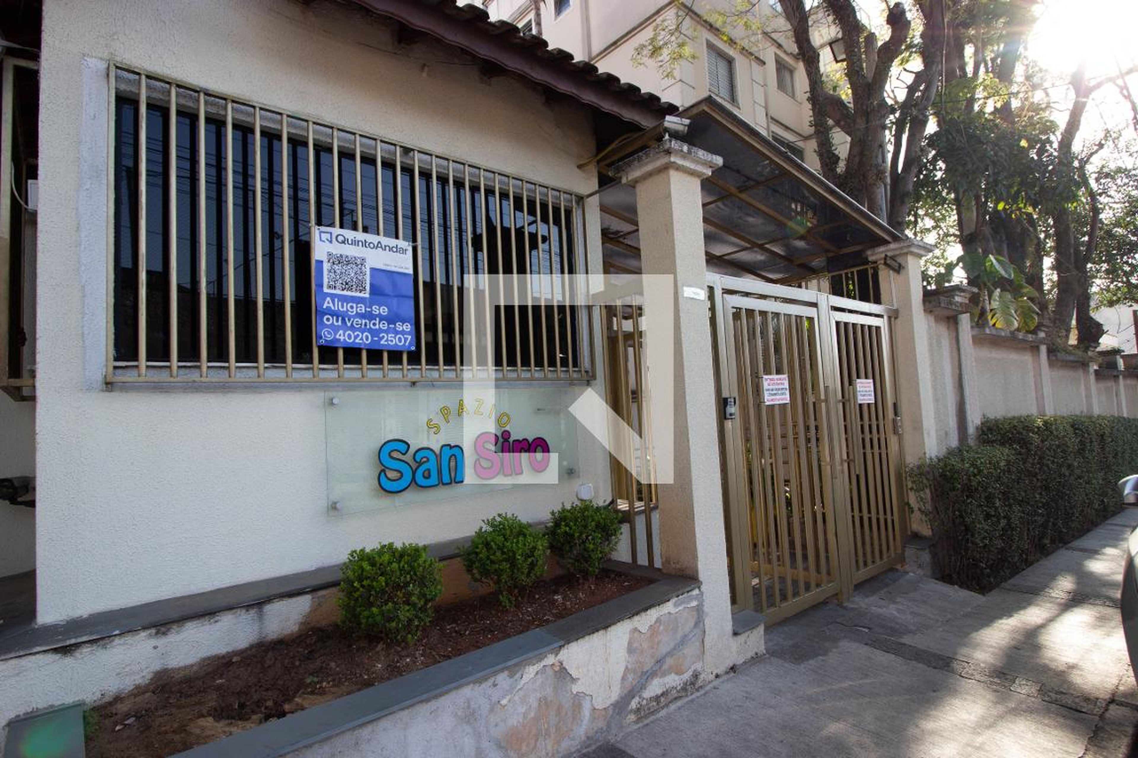 Fachada Condomínio em Rua Benjamin Capusso, 506