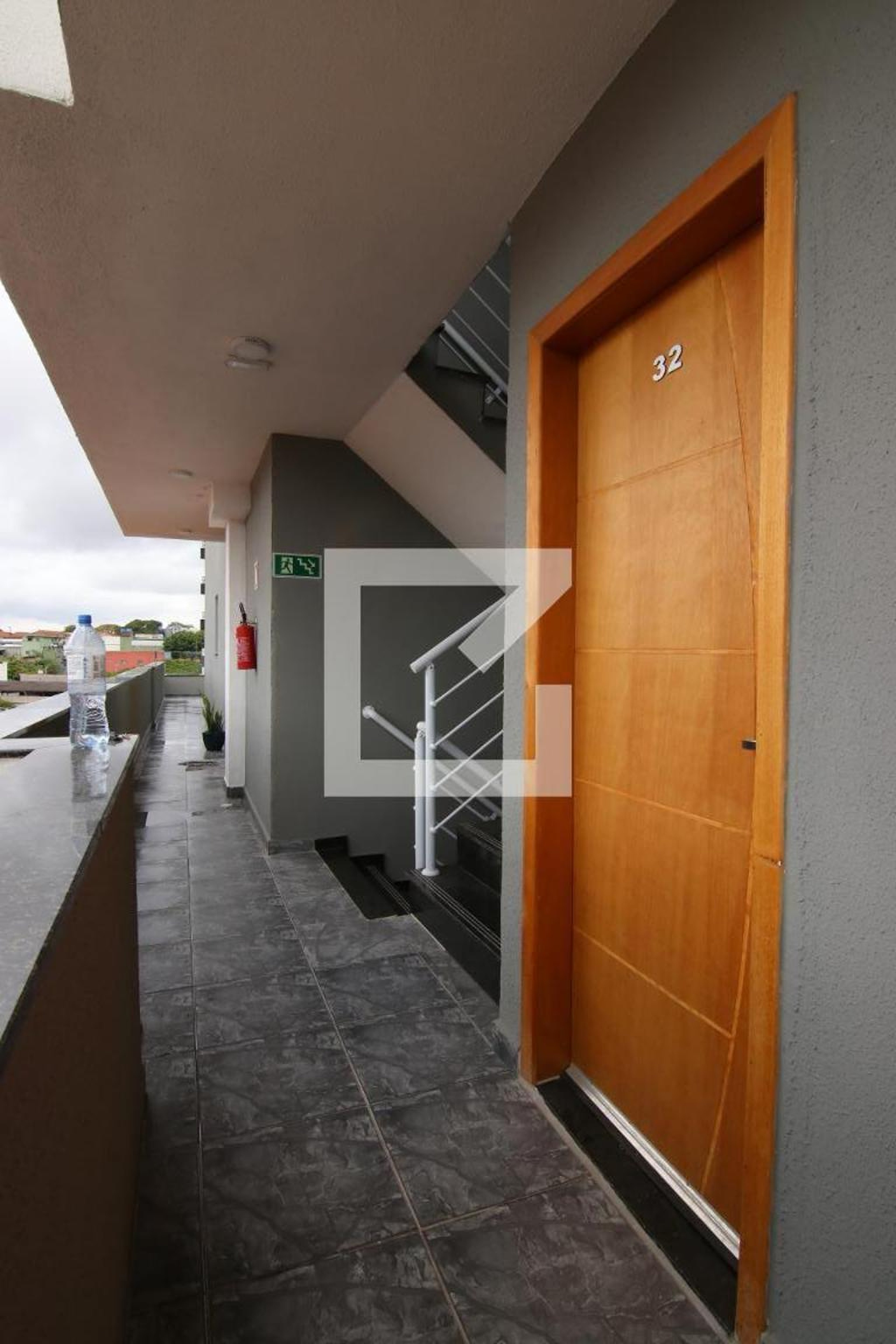 Hall de entrada residencial rua do trabalho