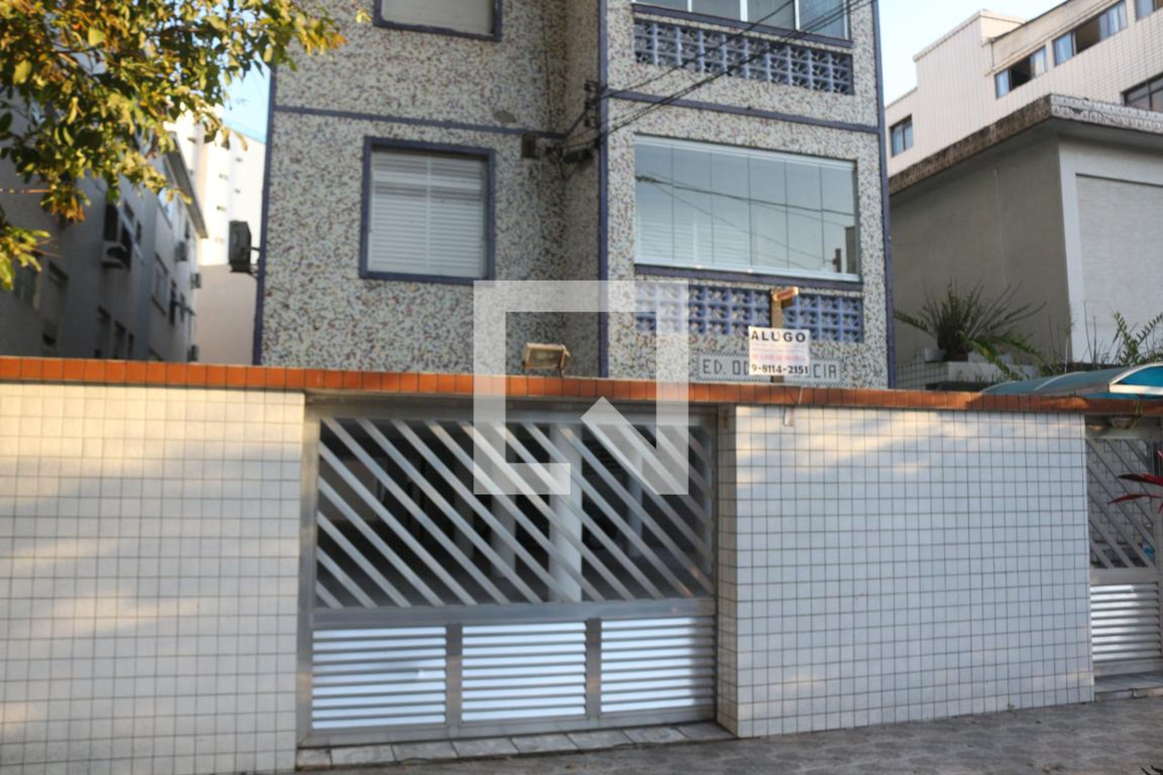 Fachada do Prédio Condomínio Odete Lucia