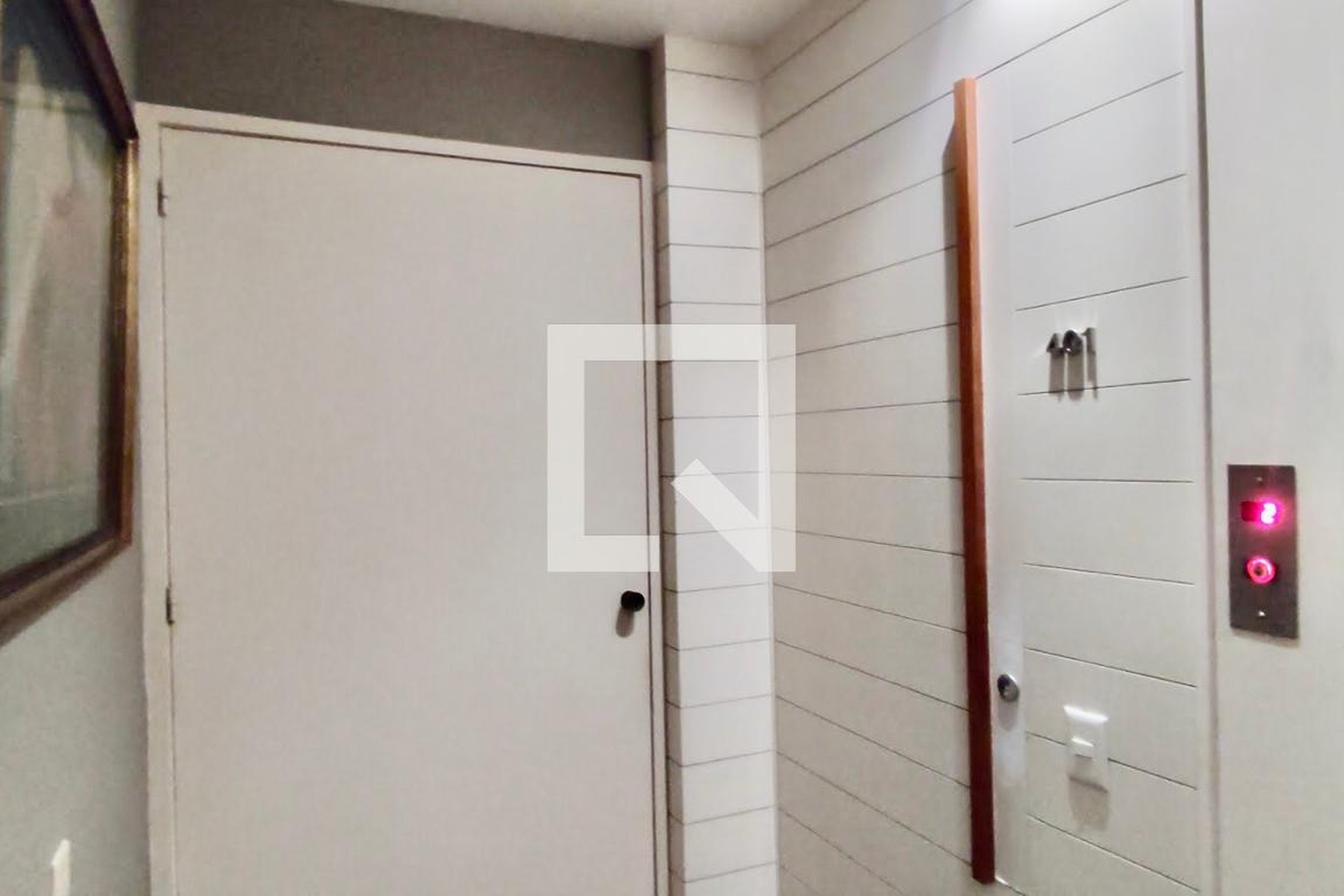 Hall de entrada - Edifício Vertente Leste