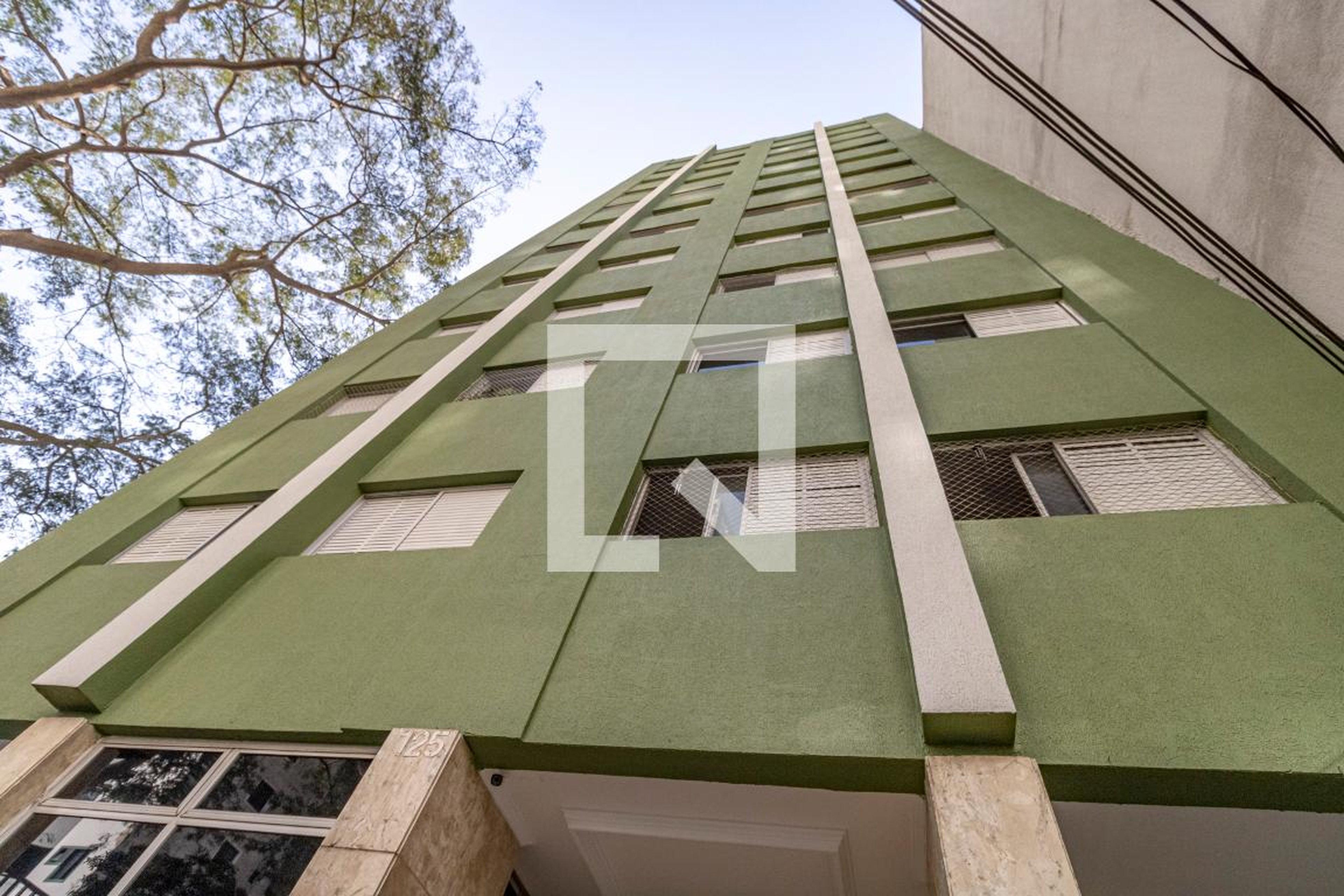 Fachada do Condomínio Condomínio Sandra