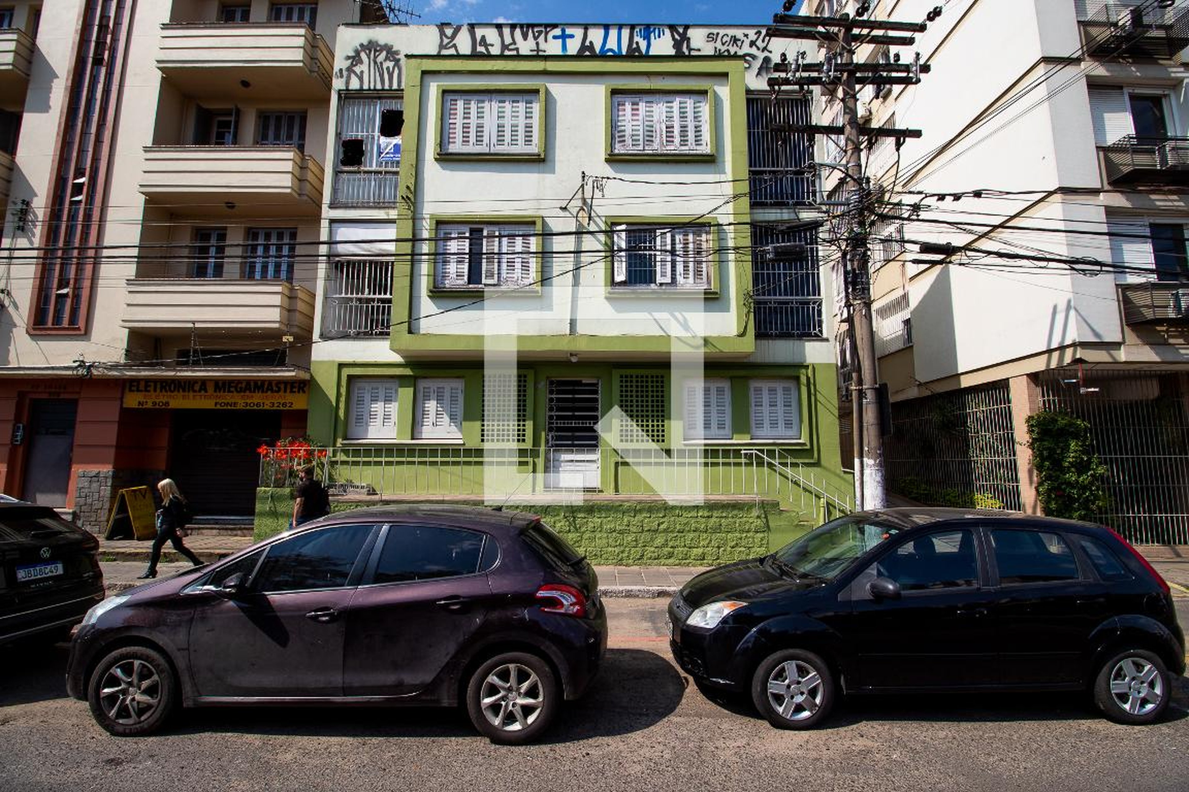 Fachada do Prédio Condomínio em Rua Mariante, 920