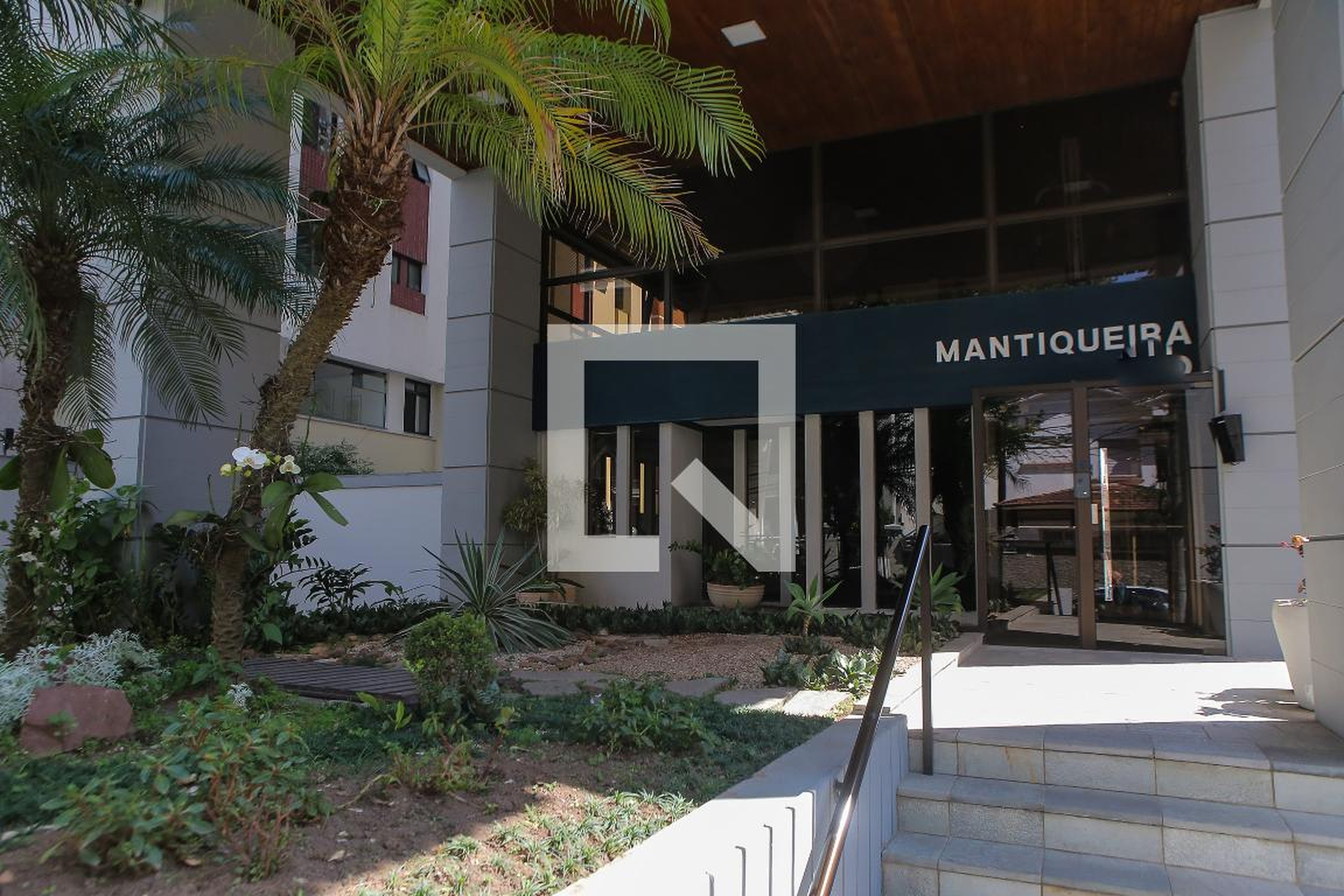 Entrada - Edifício Residencial Mantiqueira