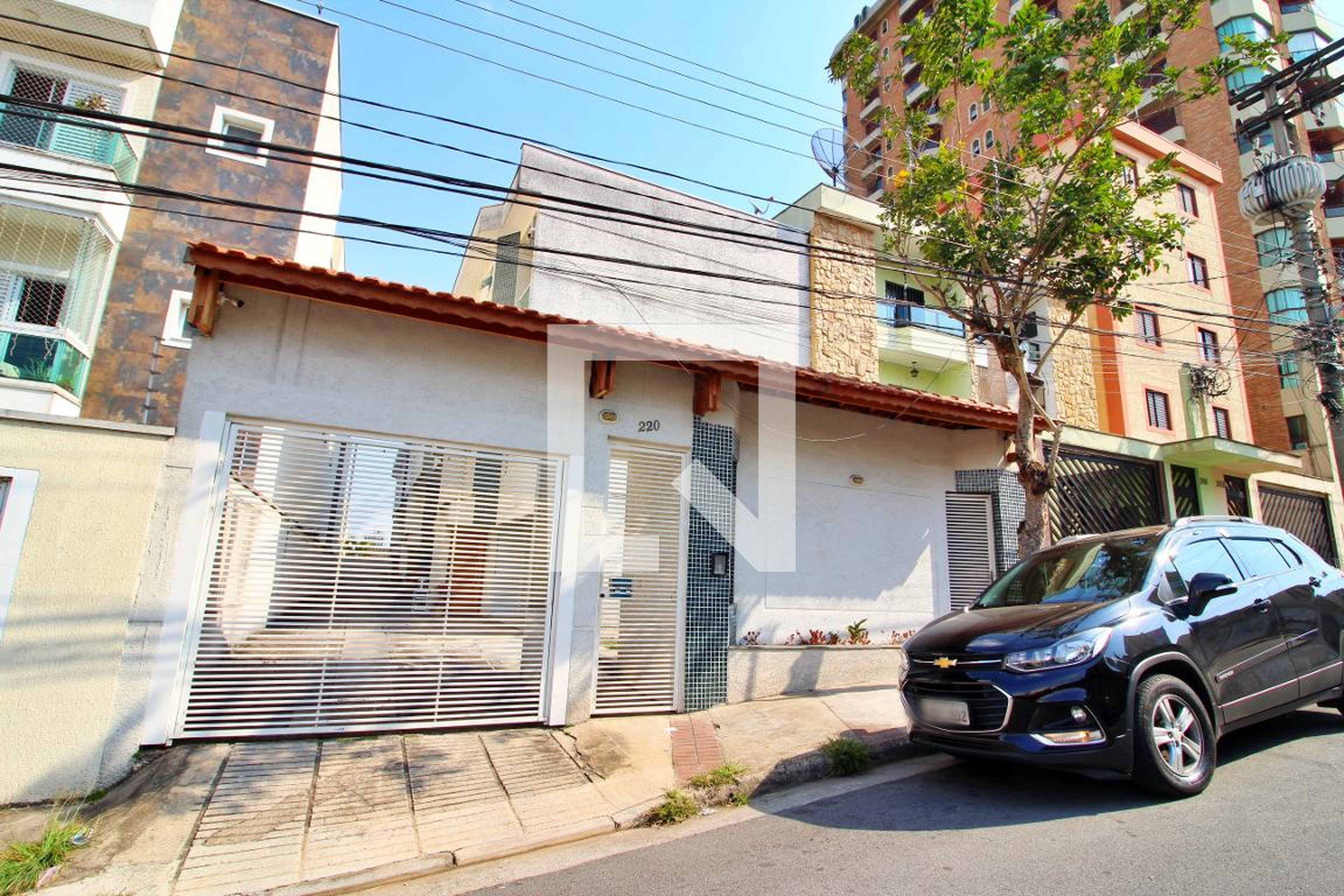 Fachada Condomínio em Rua Espanha, 220