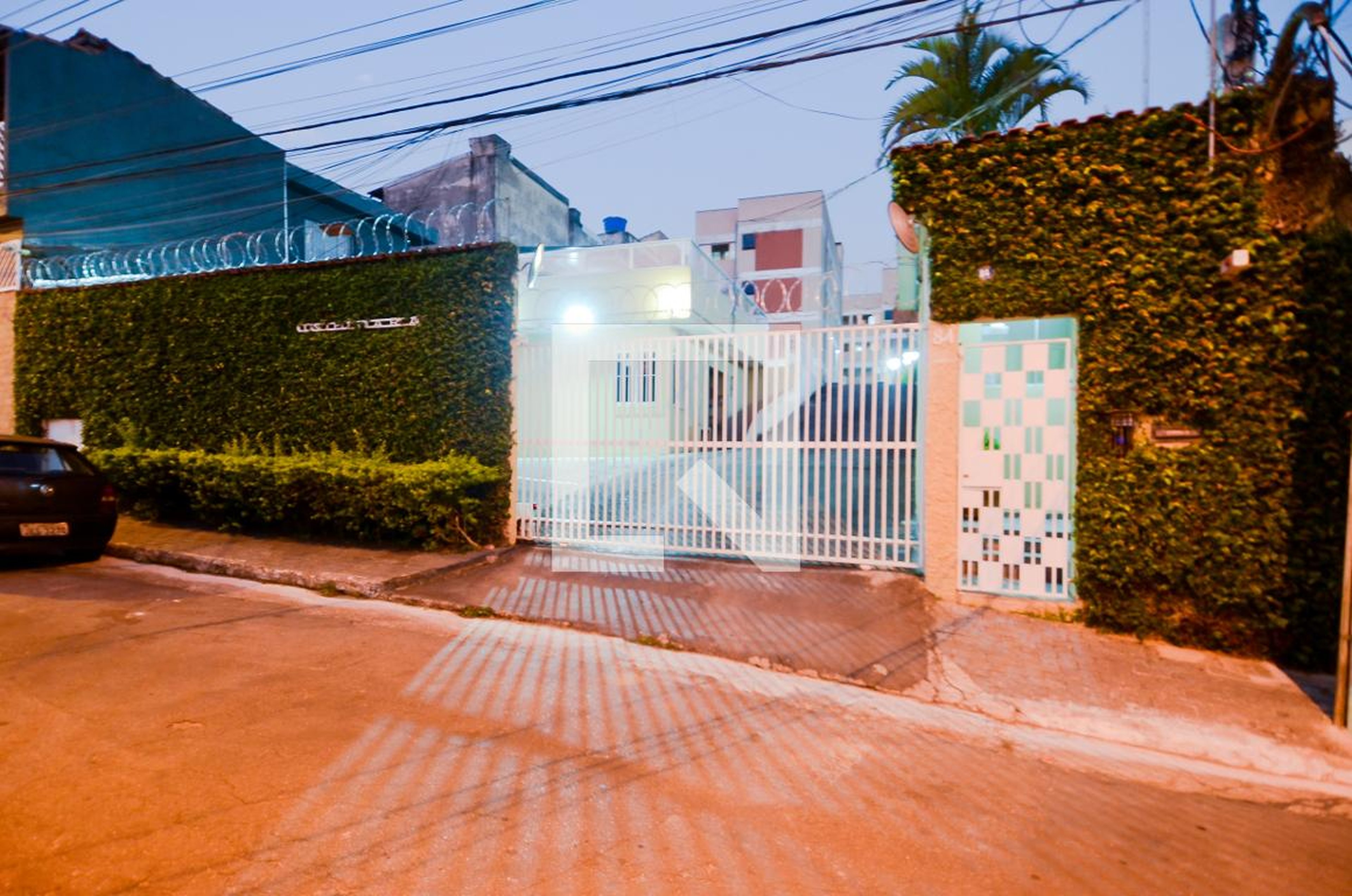 Fachada do Condomínio Condomínio Vila Rica