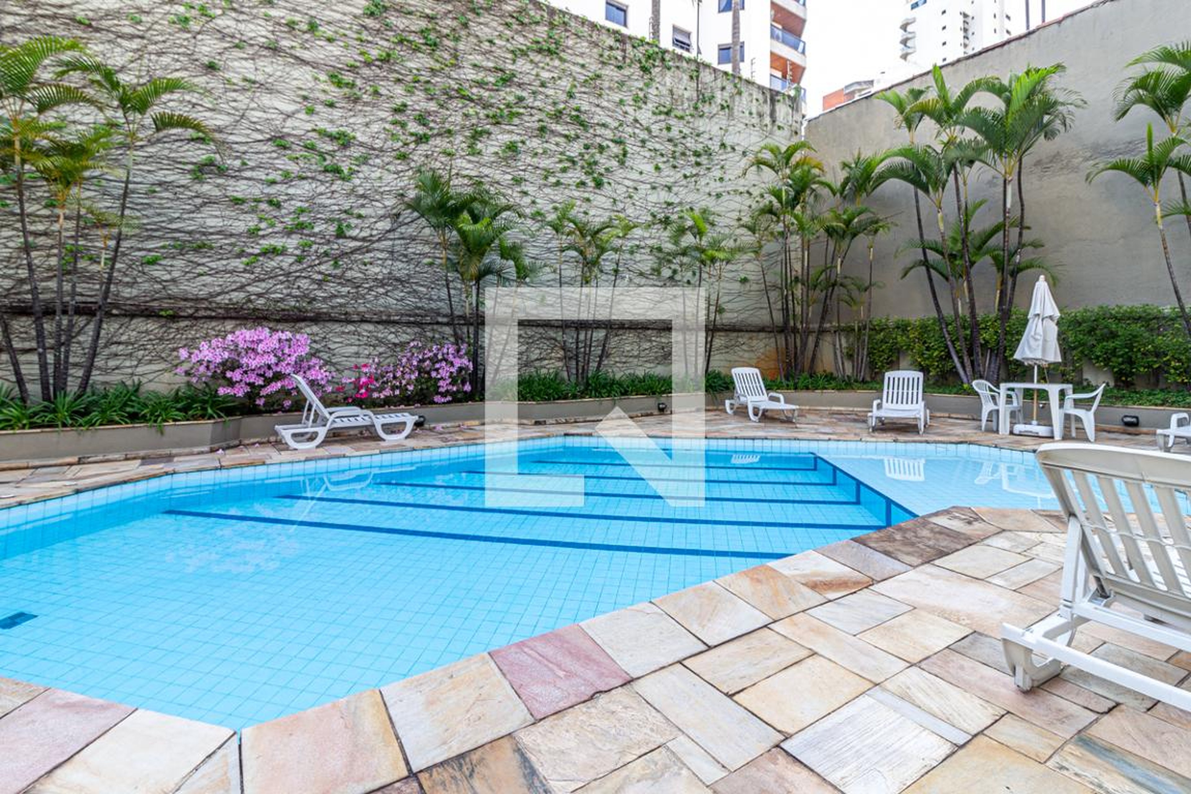 Piscina - Edifício Royal Place