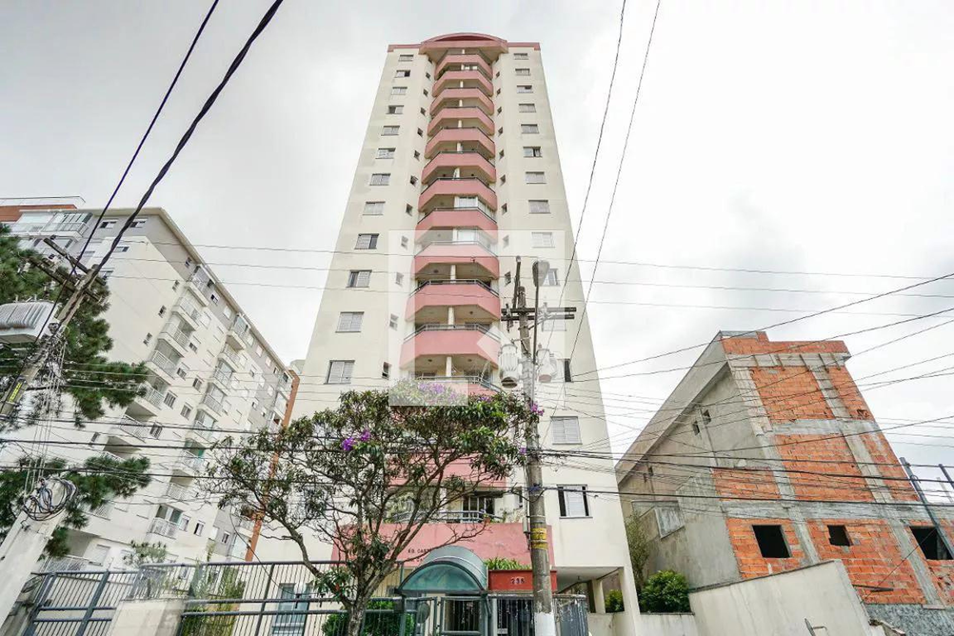 Fachada do Condomínio Condomínio Castel San Giovani / Castel San Pietro