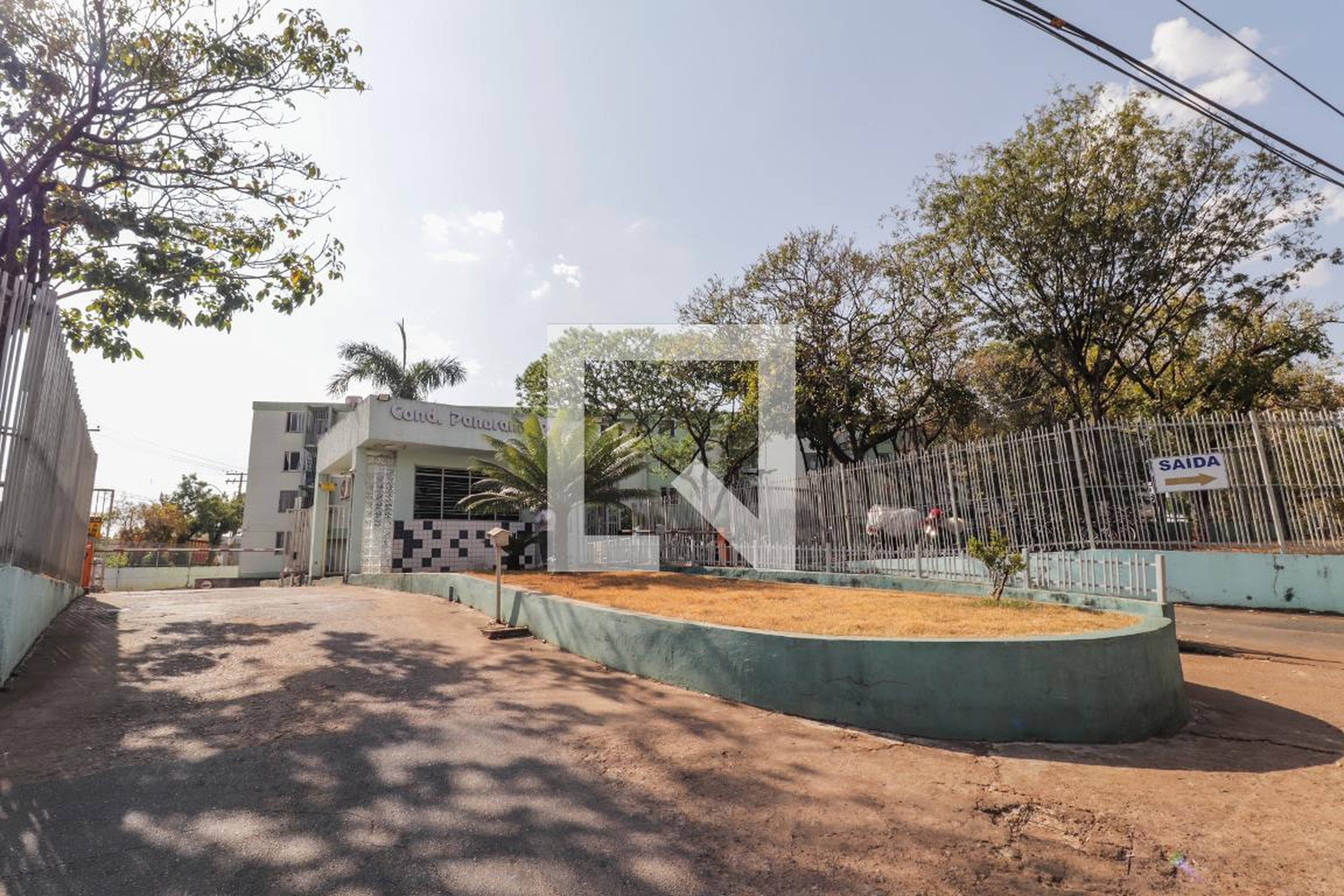 Fachada Condomínio em Rua Vitória Régia, 2760