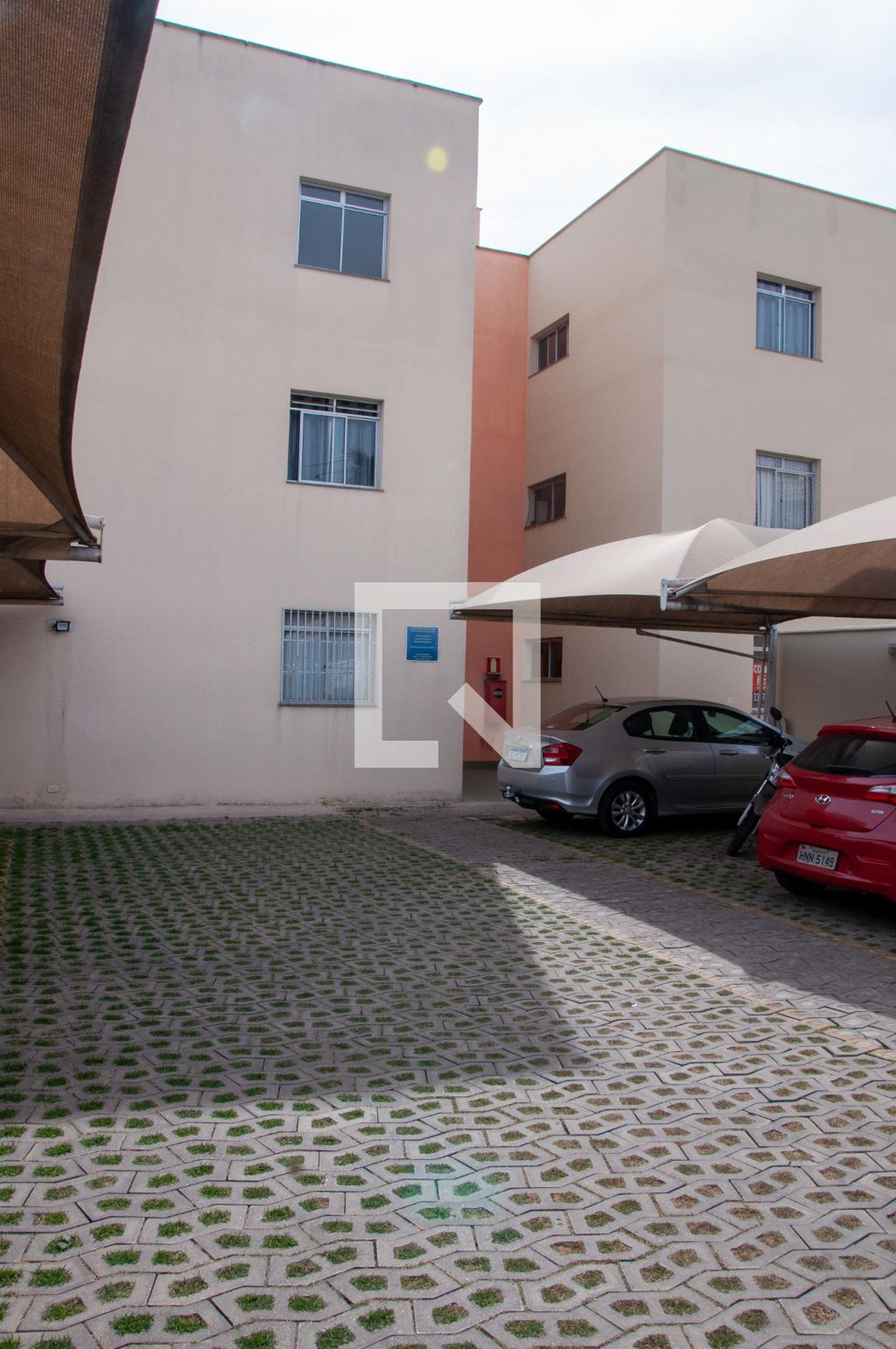 Fachada do Condomínio Condomínio em Rua Maria José da Rocha, 270