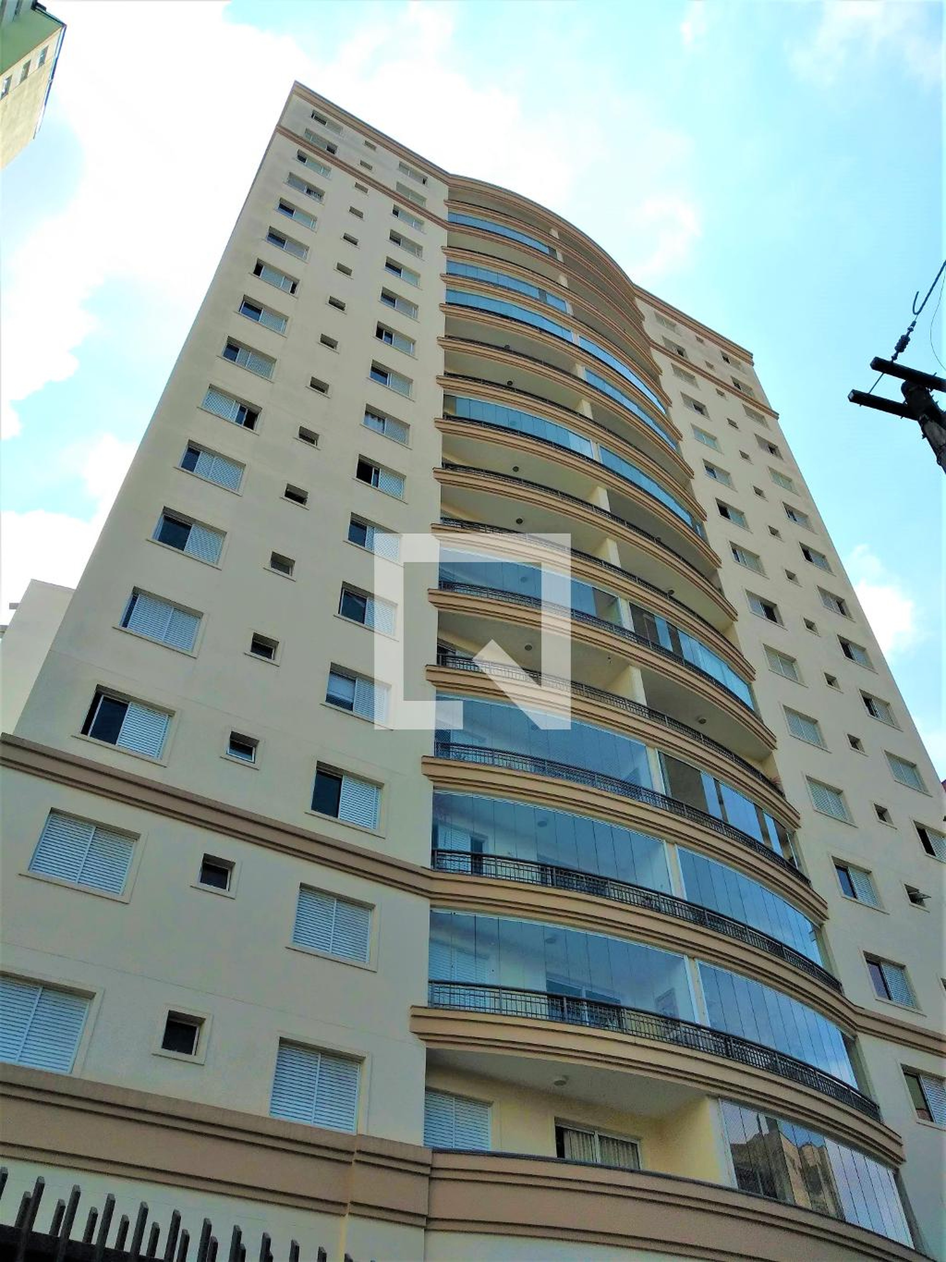 Fachada do Prédio Condomínio Real Parque Tropical