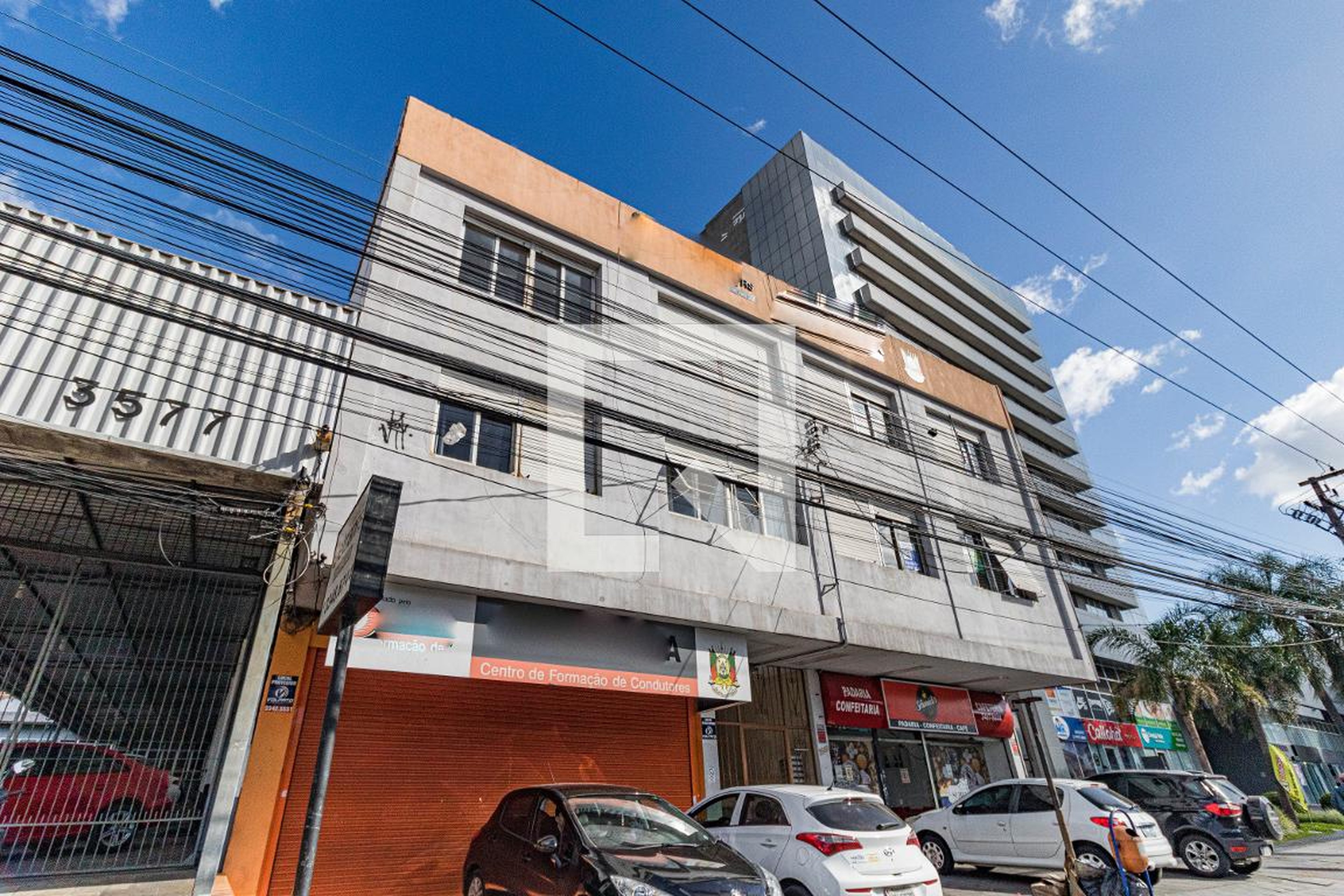 Fachada do Prédio Condomínio em Avenida Assis Brasil, 3565