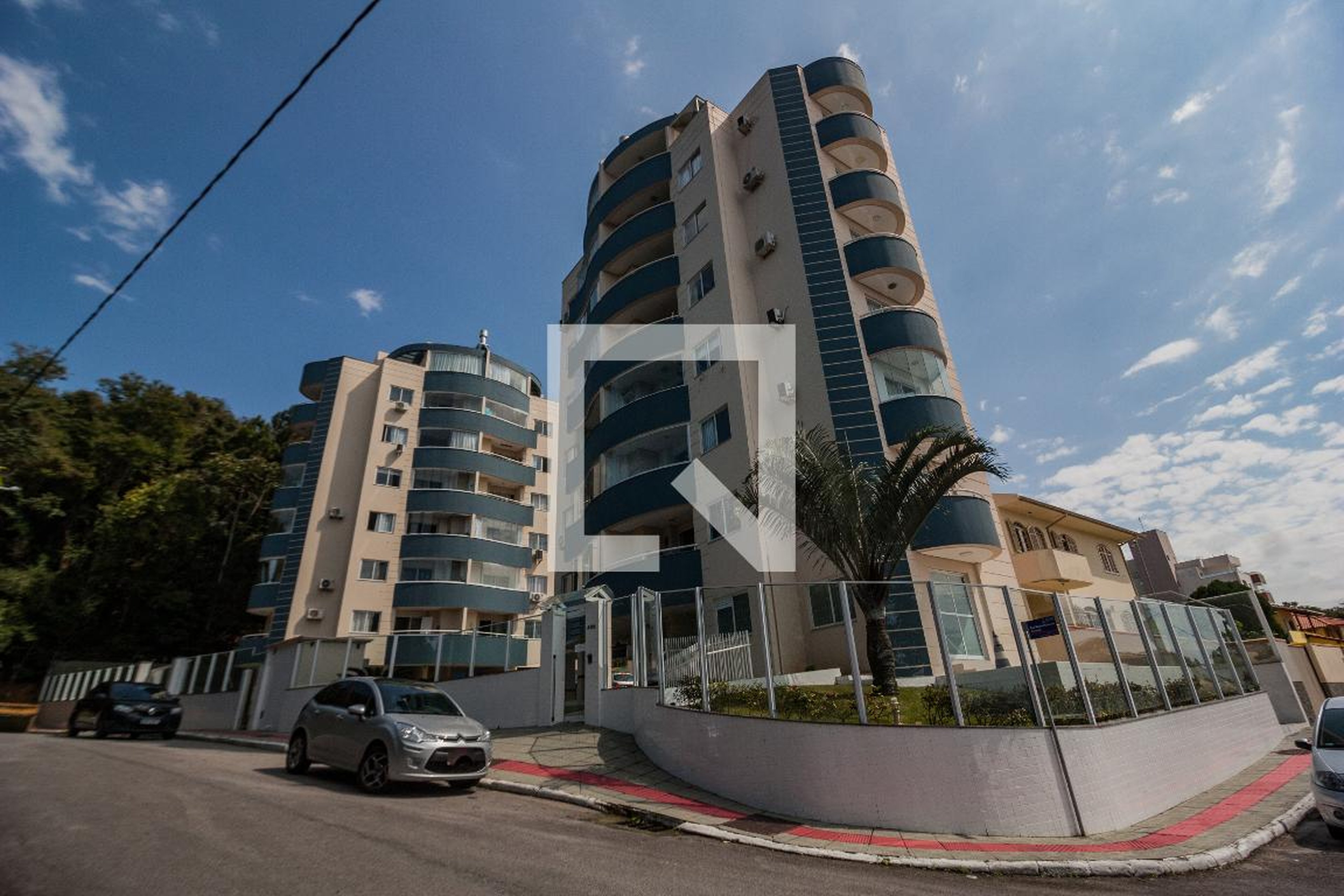 Fachada do Prédio Condomínio Village das Torres