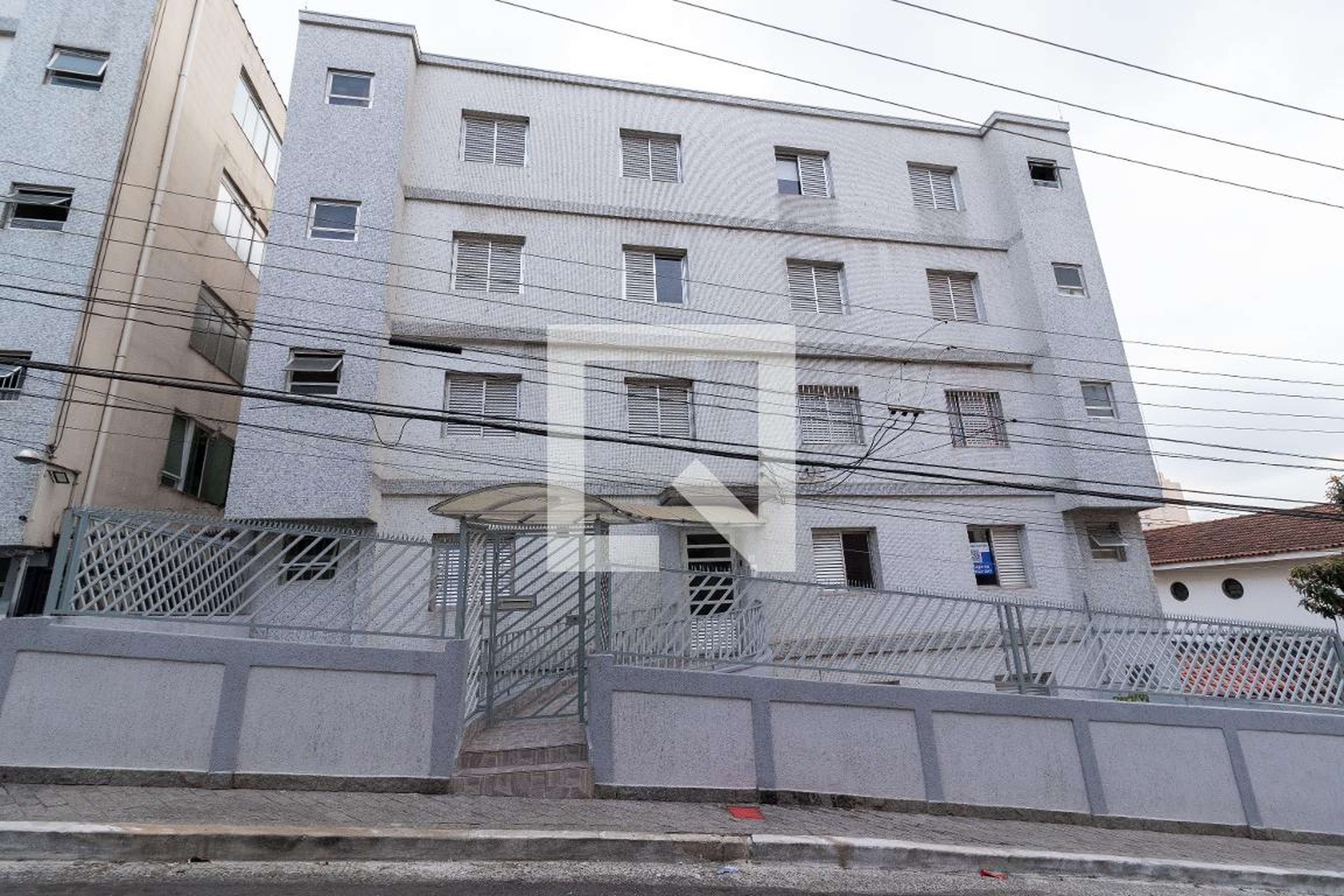 Fachada do Condomínio Edifício Ana Maria