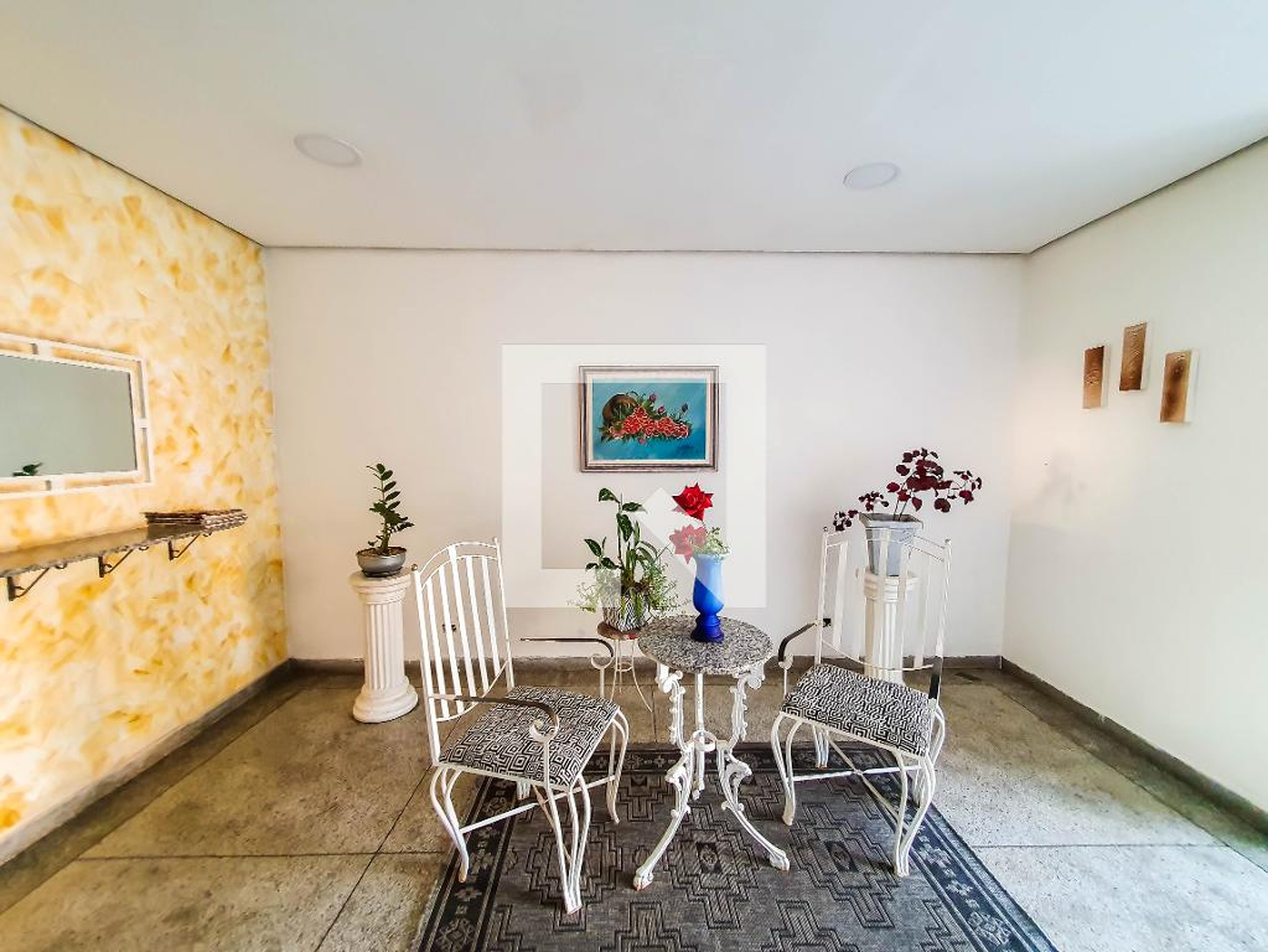 Hall de Entrada Condomínio em Rua Mére Marie Anais de Sion, 91