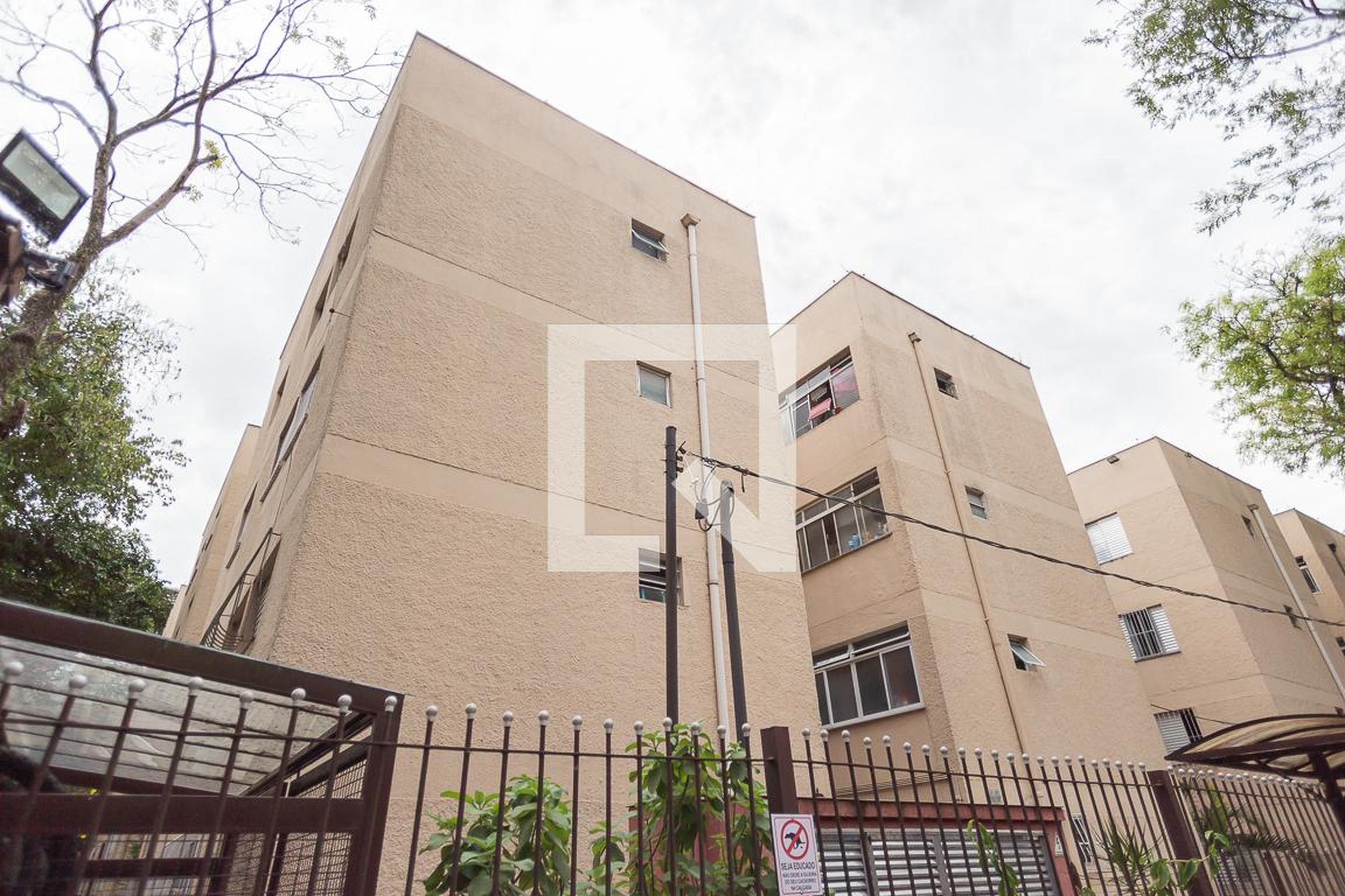 Fachada Condomínio em Rua Doutor Nelson Ferreira de Souza, 65