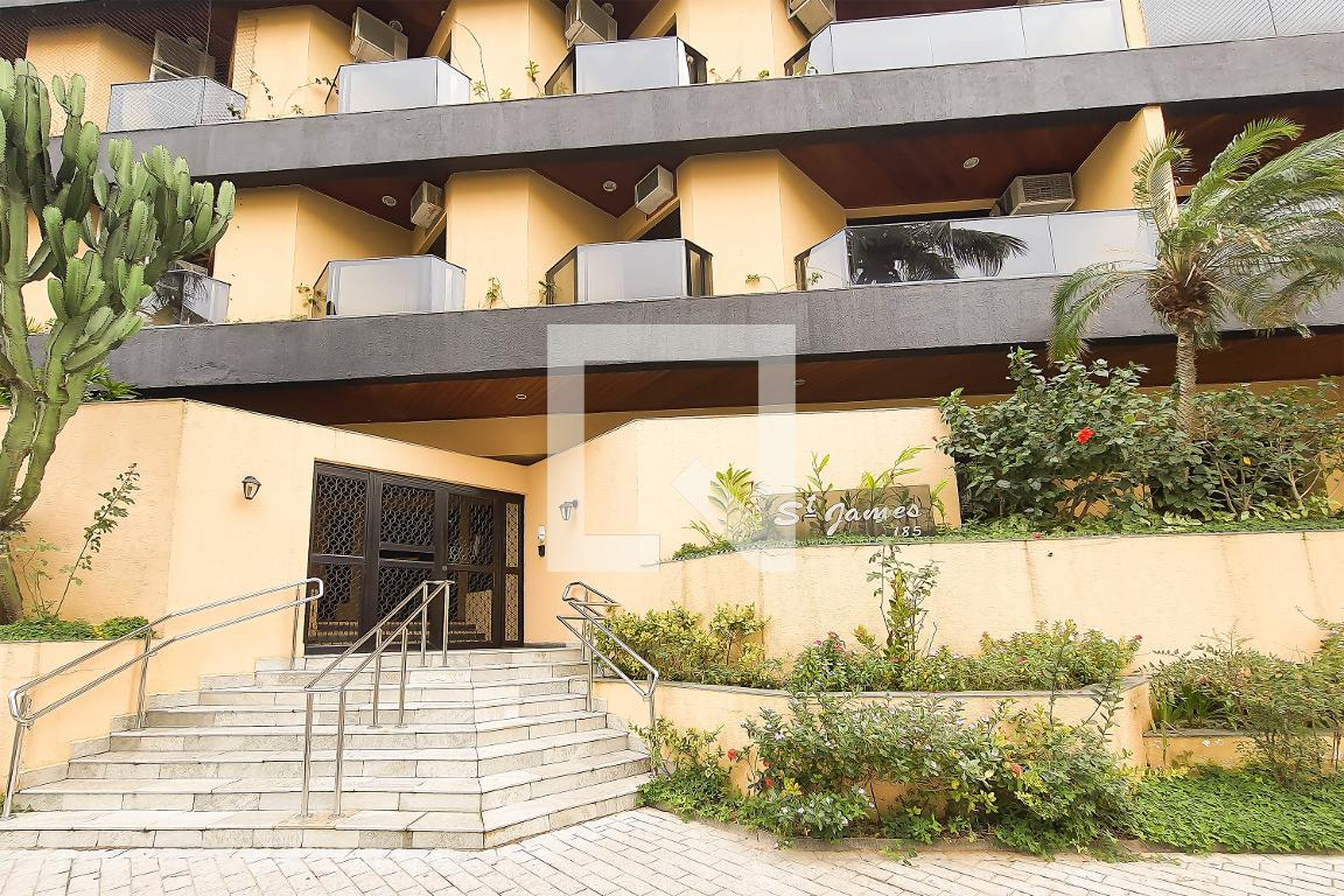 Fachada Edifício Saint James Saint John