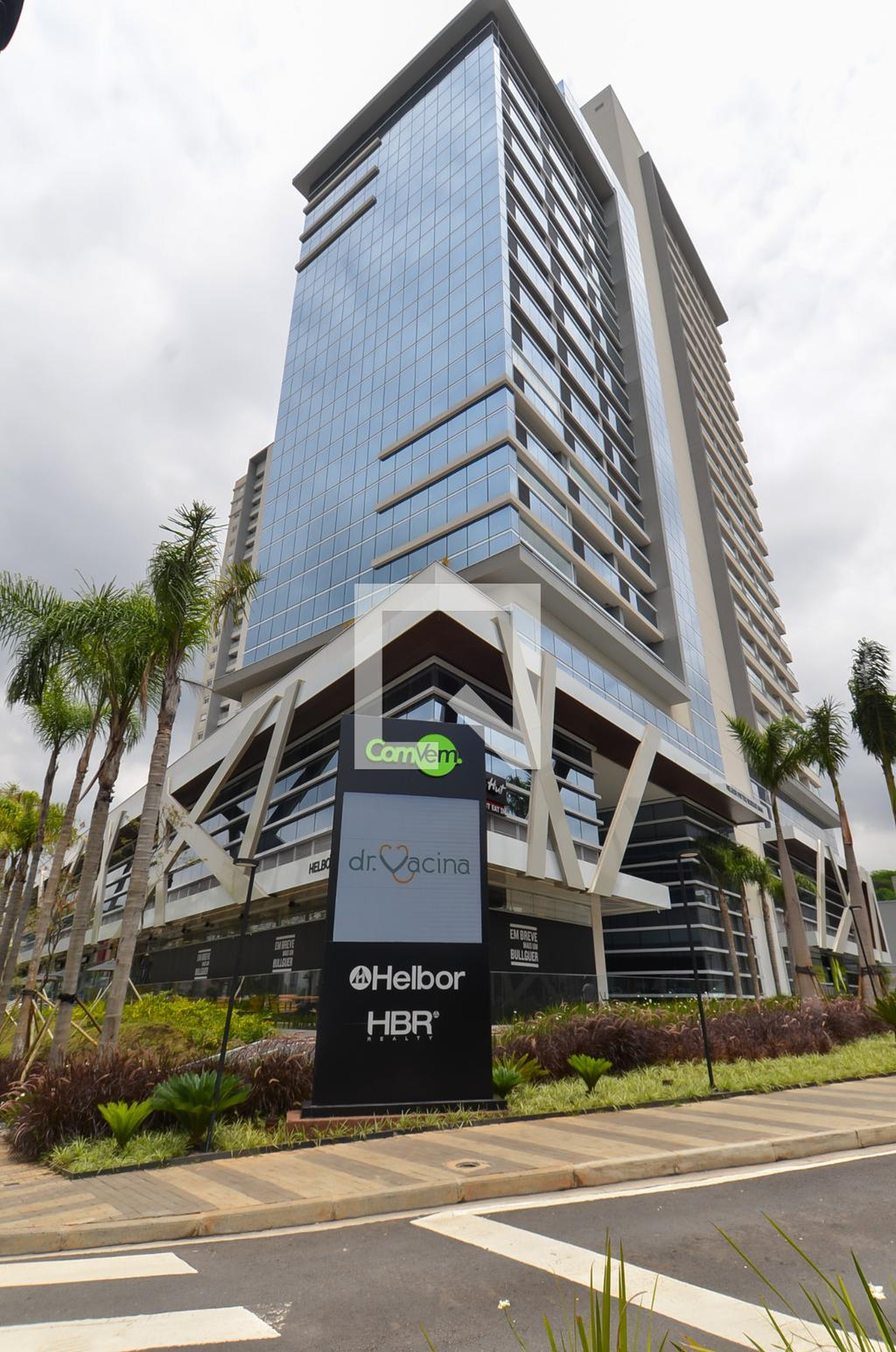 Fachada do Condomínio Condomínio Patteo Bosque Maia