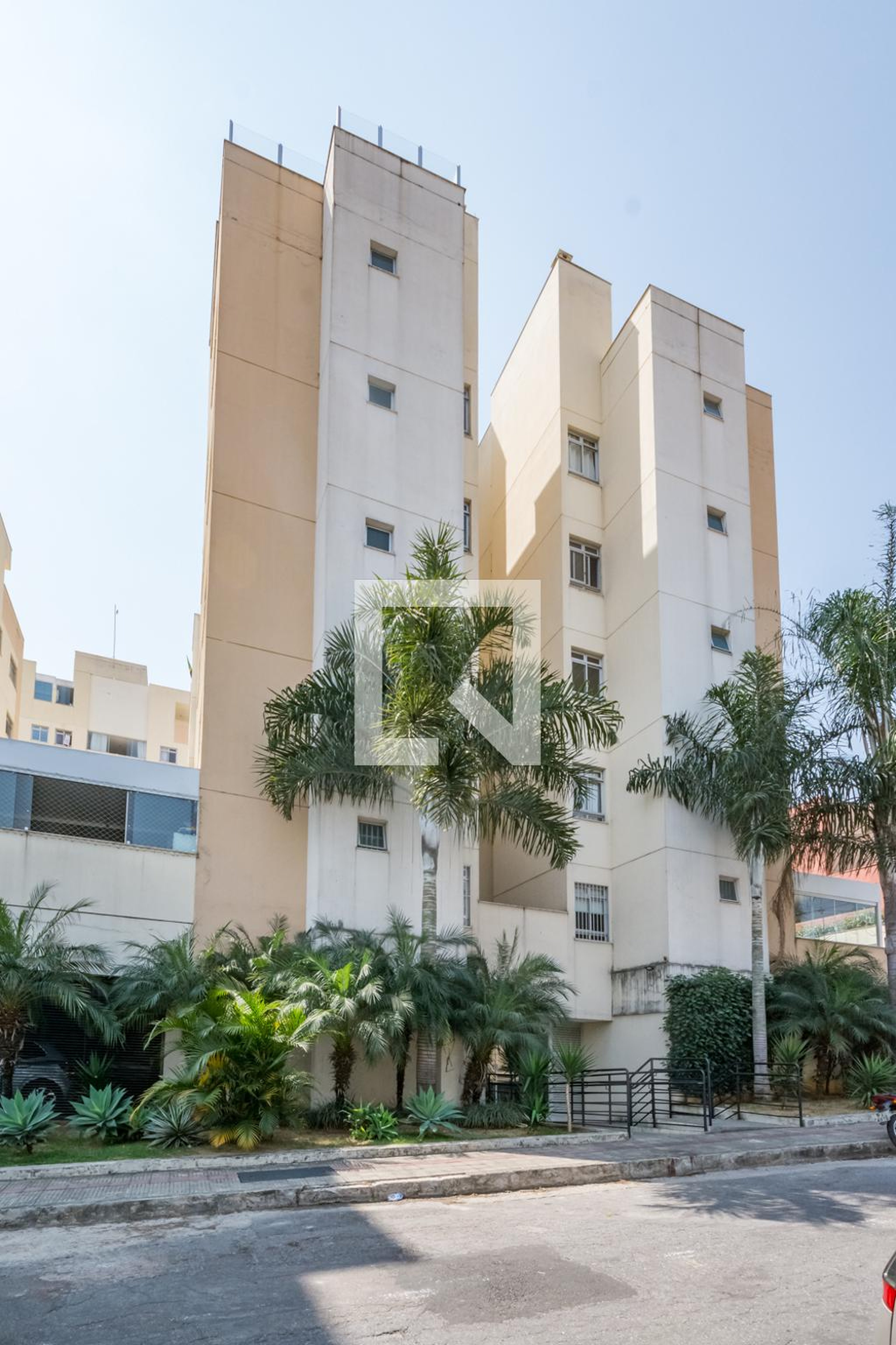 Fachada Condomínio em Rua Tabapuam, 602