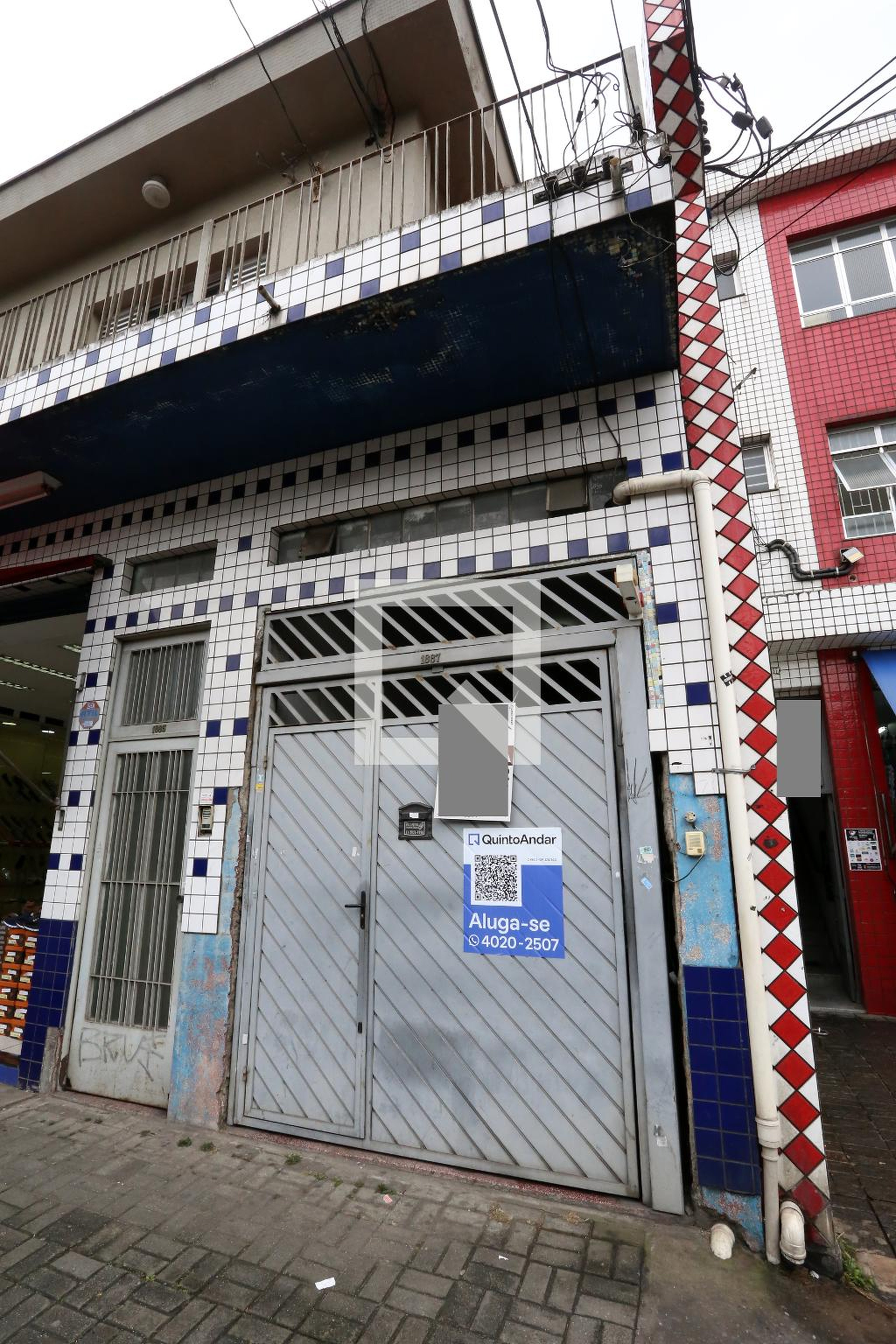 Fachada Condomínio em Rua Itinguçu, 1887