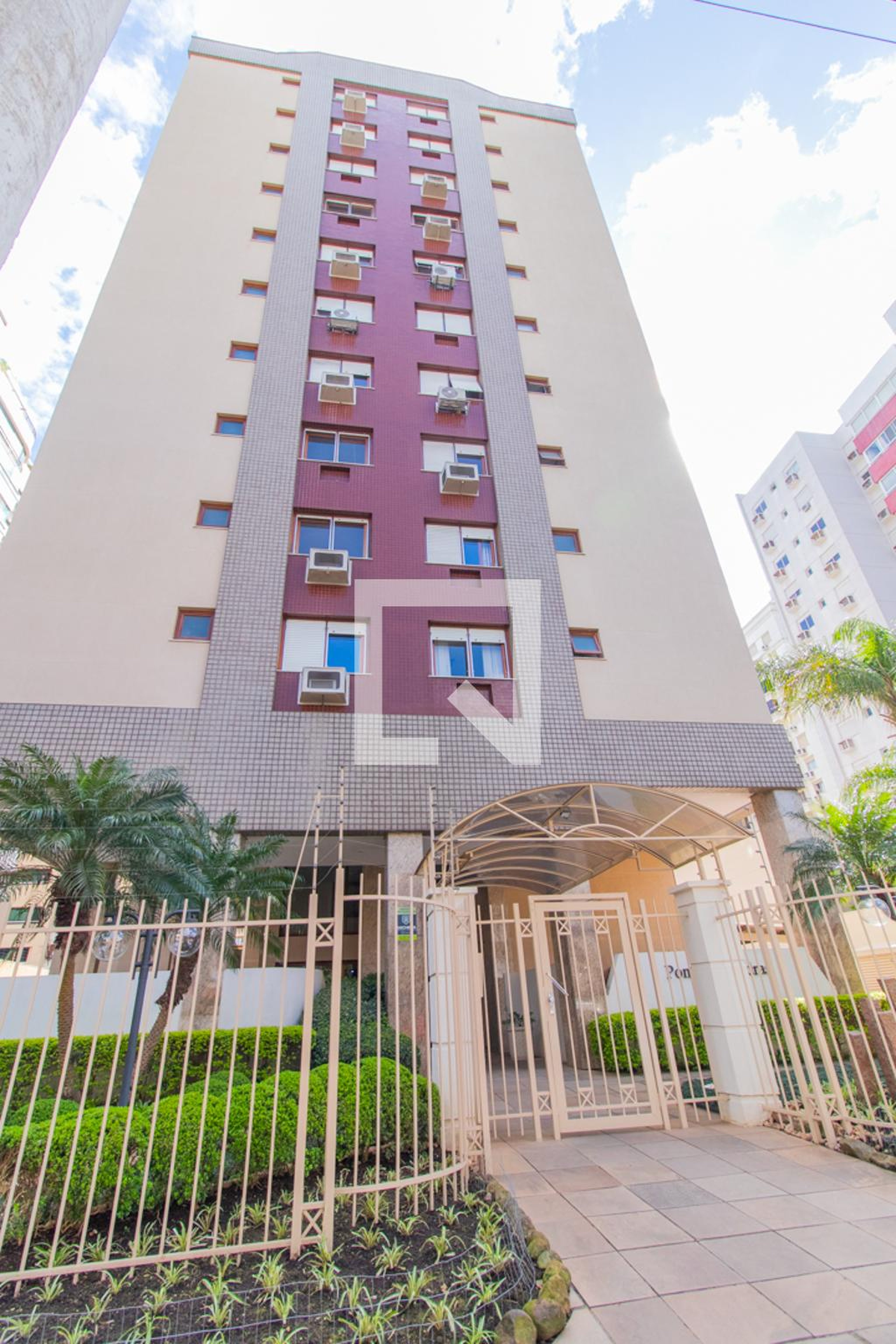 Fachada Condomínio Ponta das Pedras