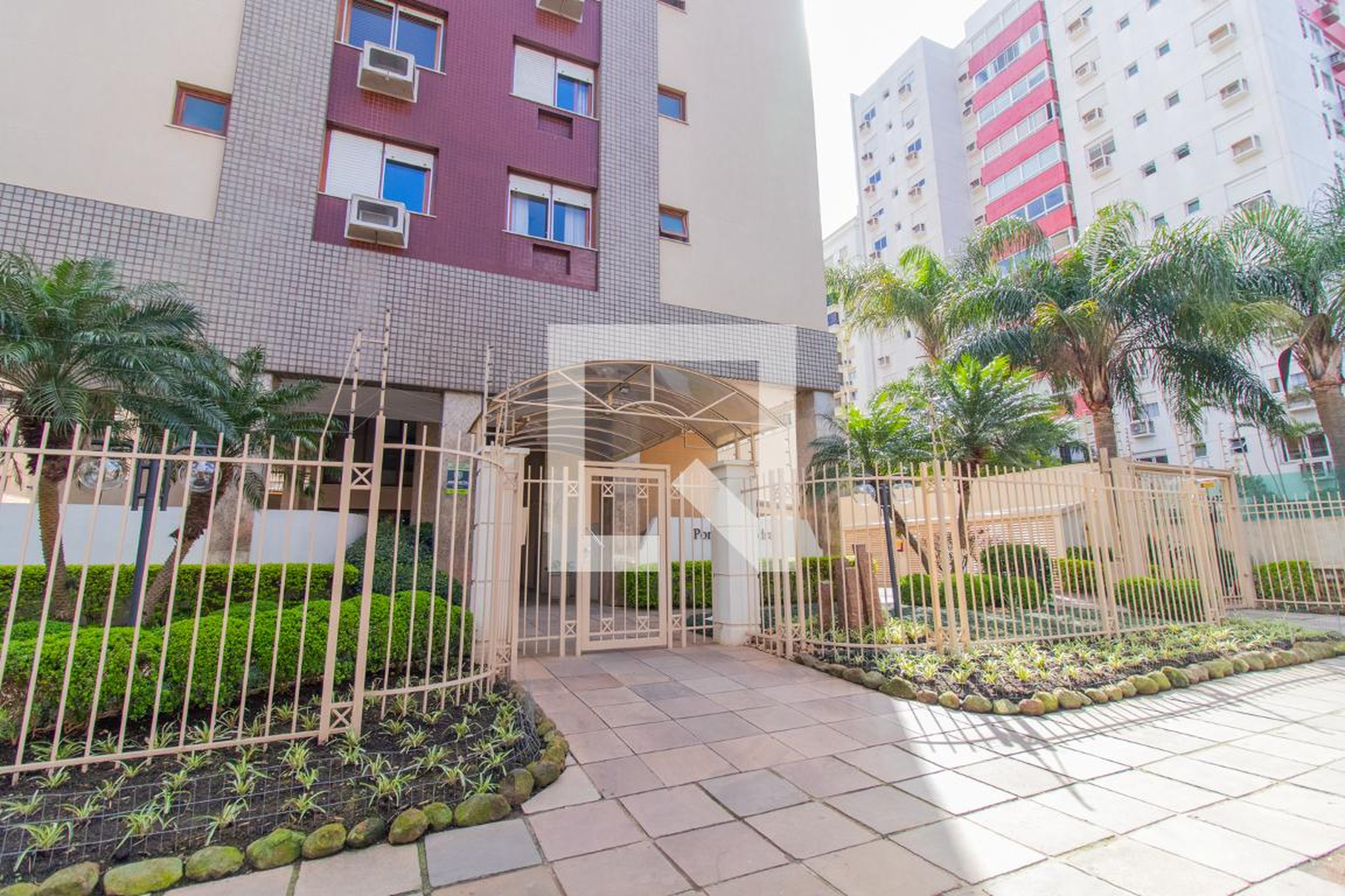 Fachada Condomínio Ponta das Pedras