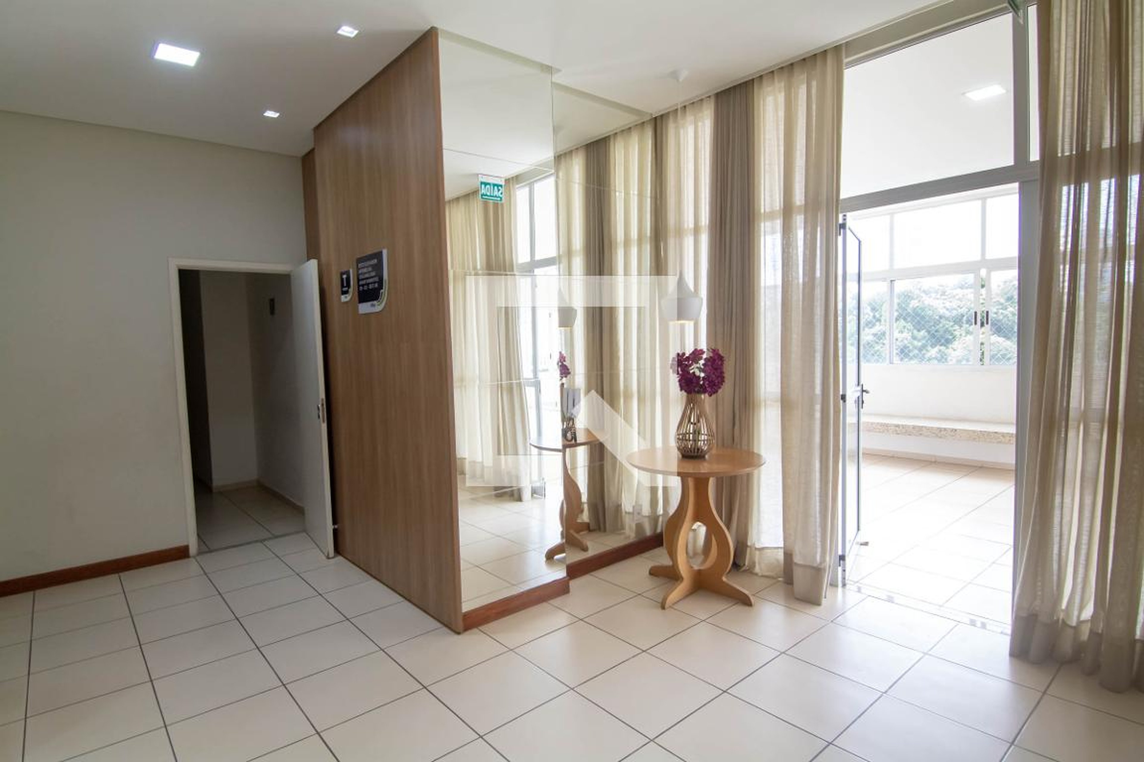 Hall de Entrada - Allegri