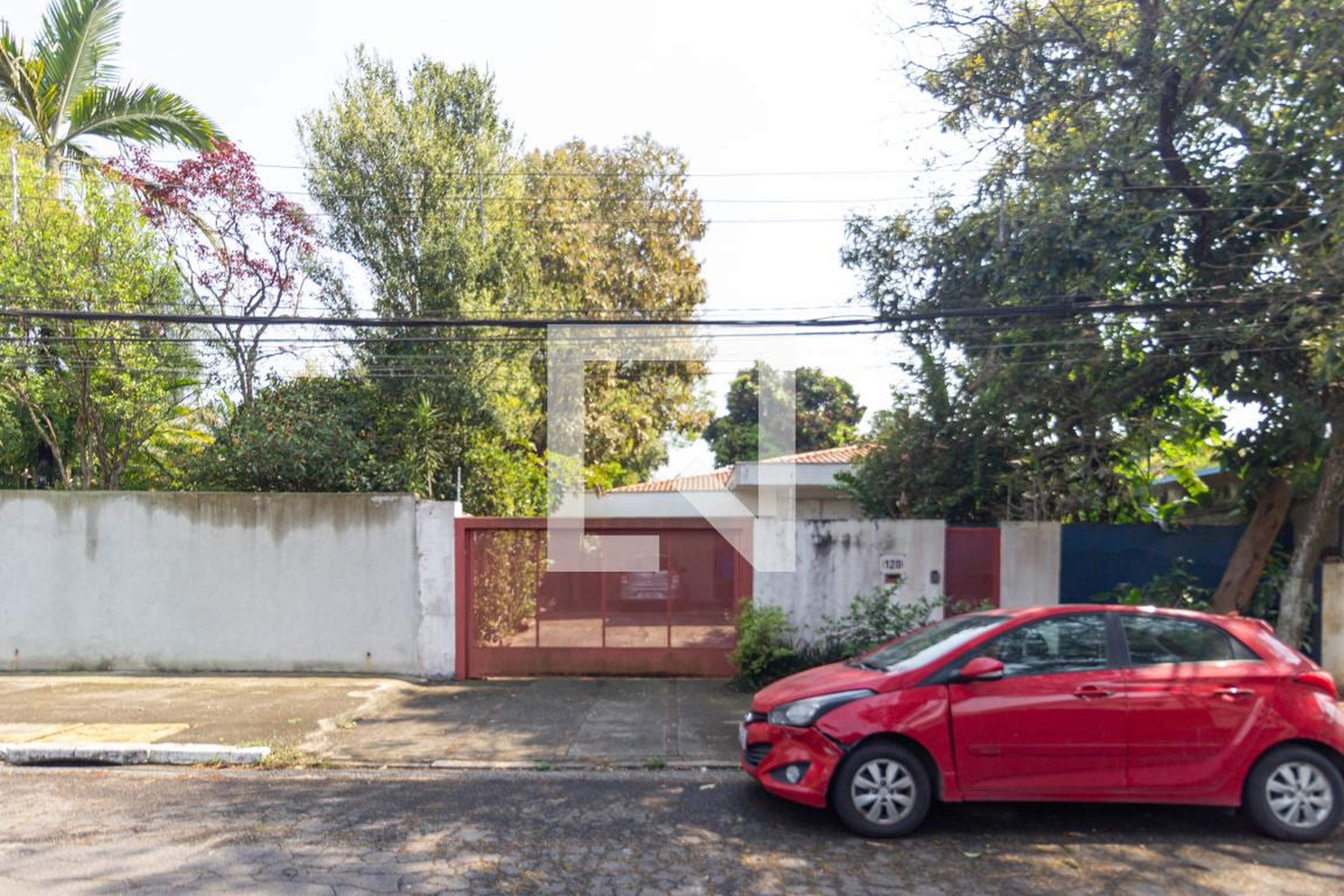 Fachada Condomínio em R. Romão Gomes, 120